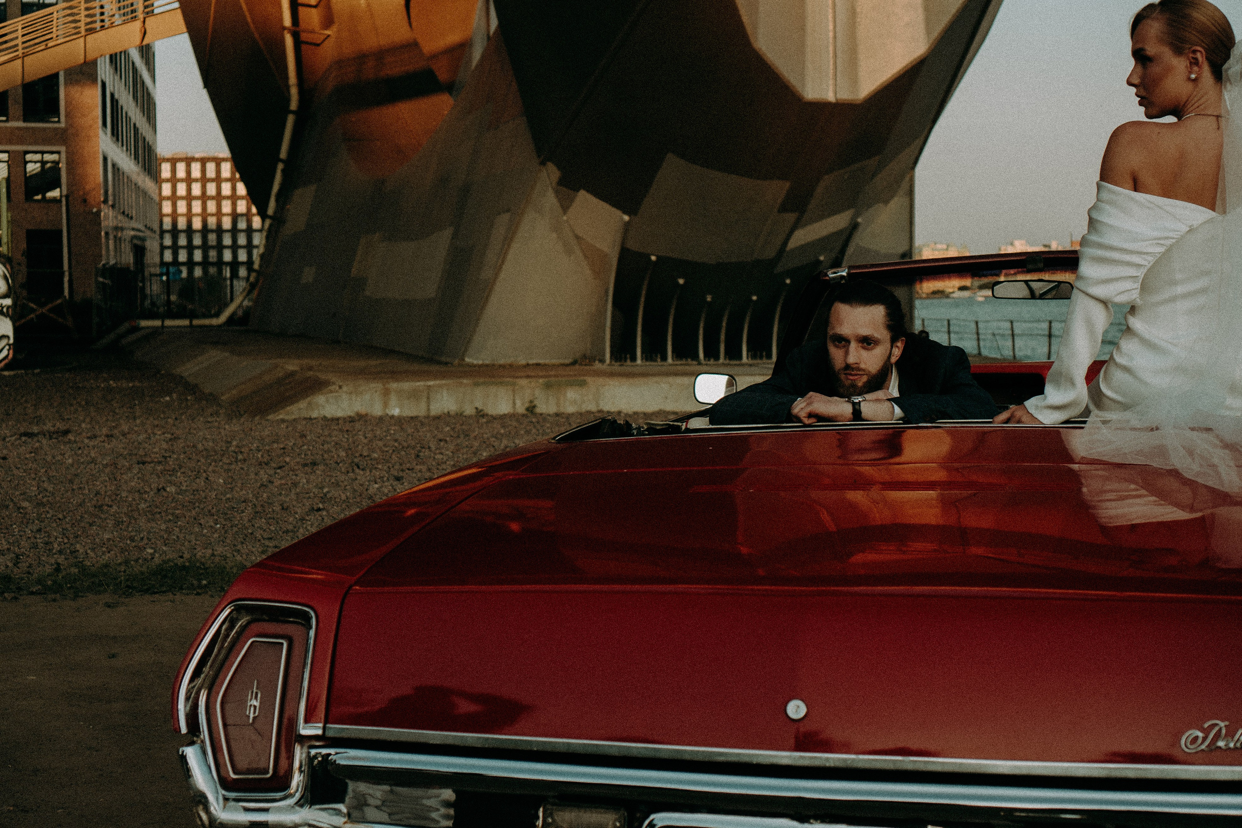 СВАДЕБНАЯ СЬЕМКА ВОЗЛЕ МСОТА БЕТАНКУРА НА КАБРИОЛЕТЕ. Профессиональный фотограф, Санкт-Петербург — Виктория Богомолова