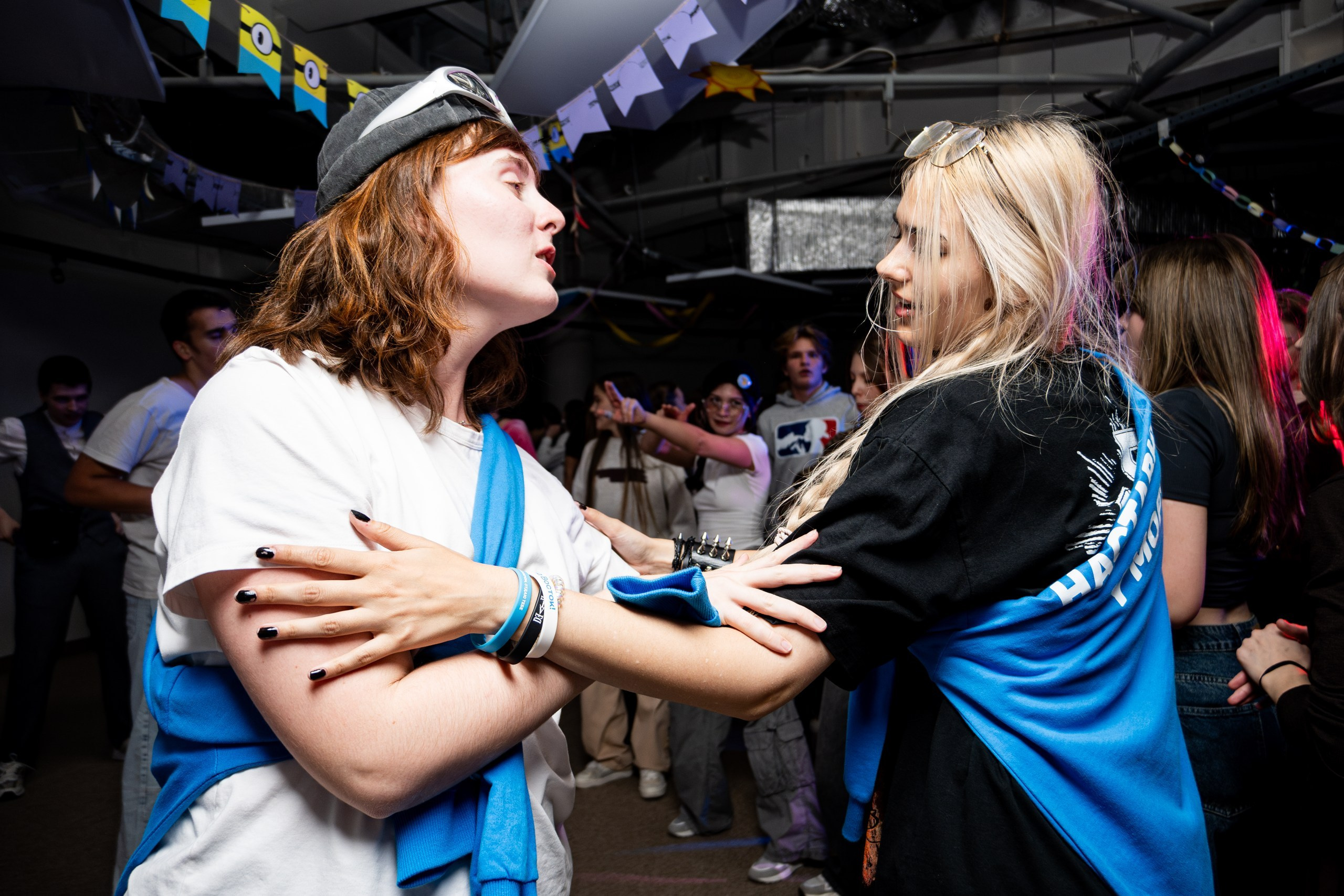 Посвящение в первокурсники ШП 2025. Репортажный и портретный фотограф во Владивостоке Денис Седов