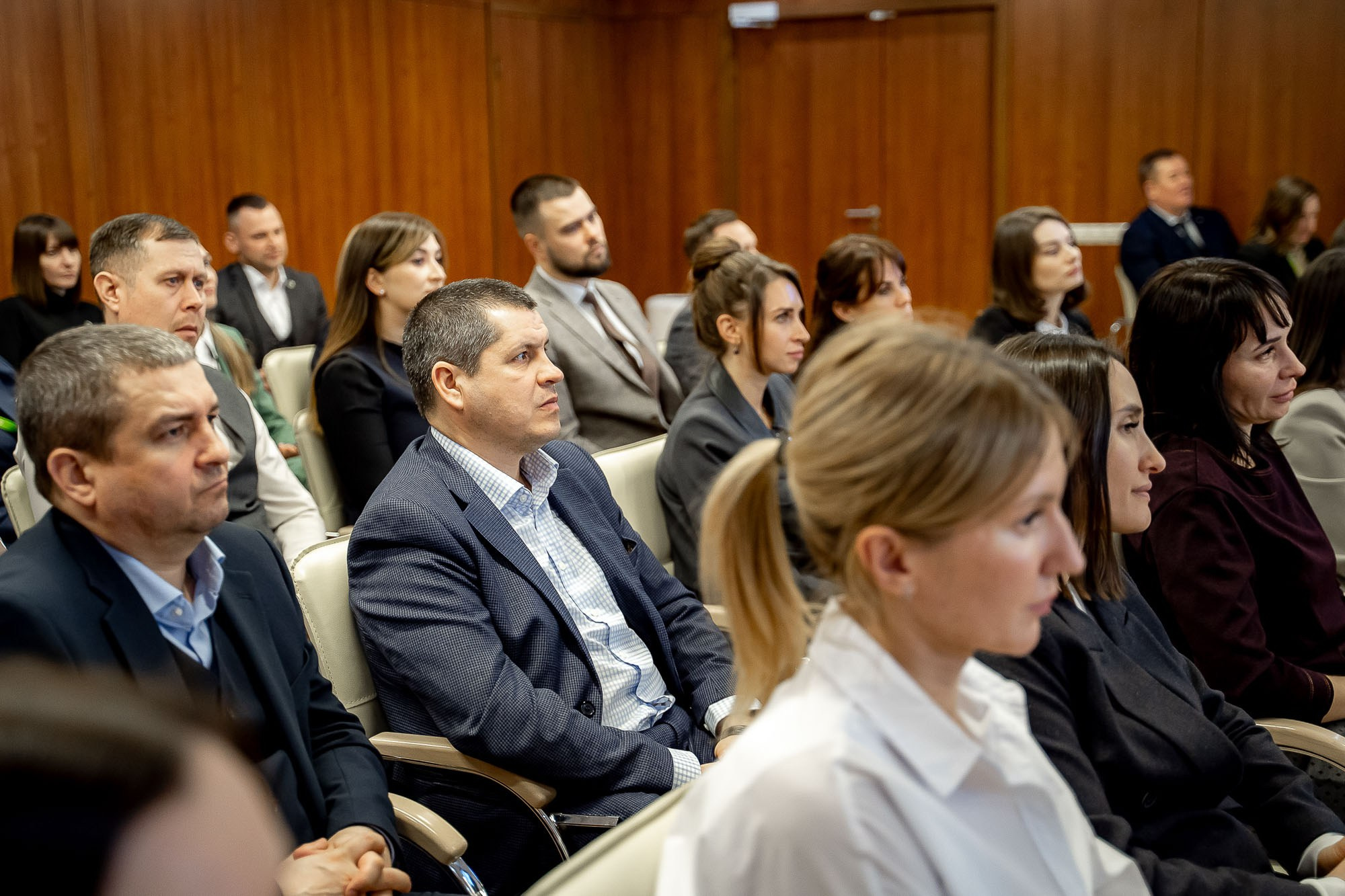 Сбер. Открытый диалог. Сергей Кошкин. Репортажная и ивент-фотография в Сургуте
