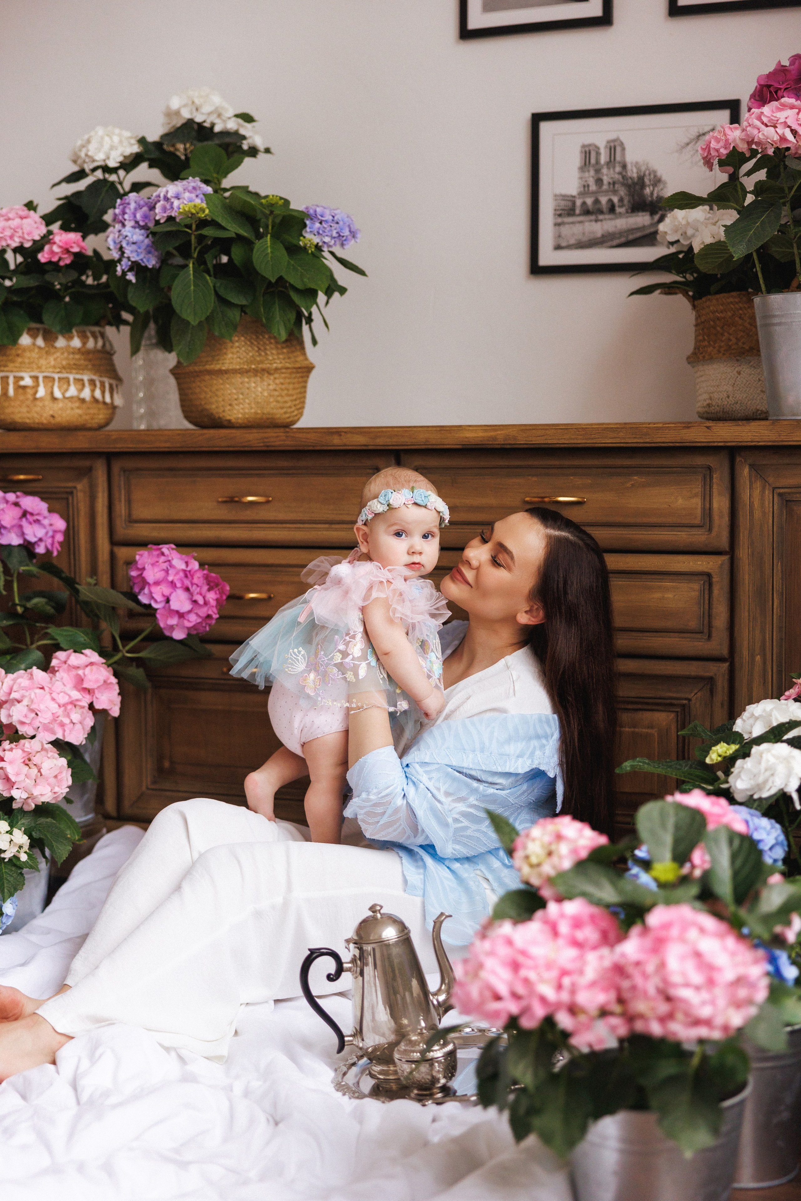 Фотосессия с живыми цветами Гортензии, город Краснодар, фотостудия «Истории». Семейный и детский фотограф в Краснодаре Анна Трашкова