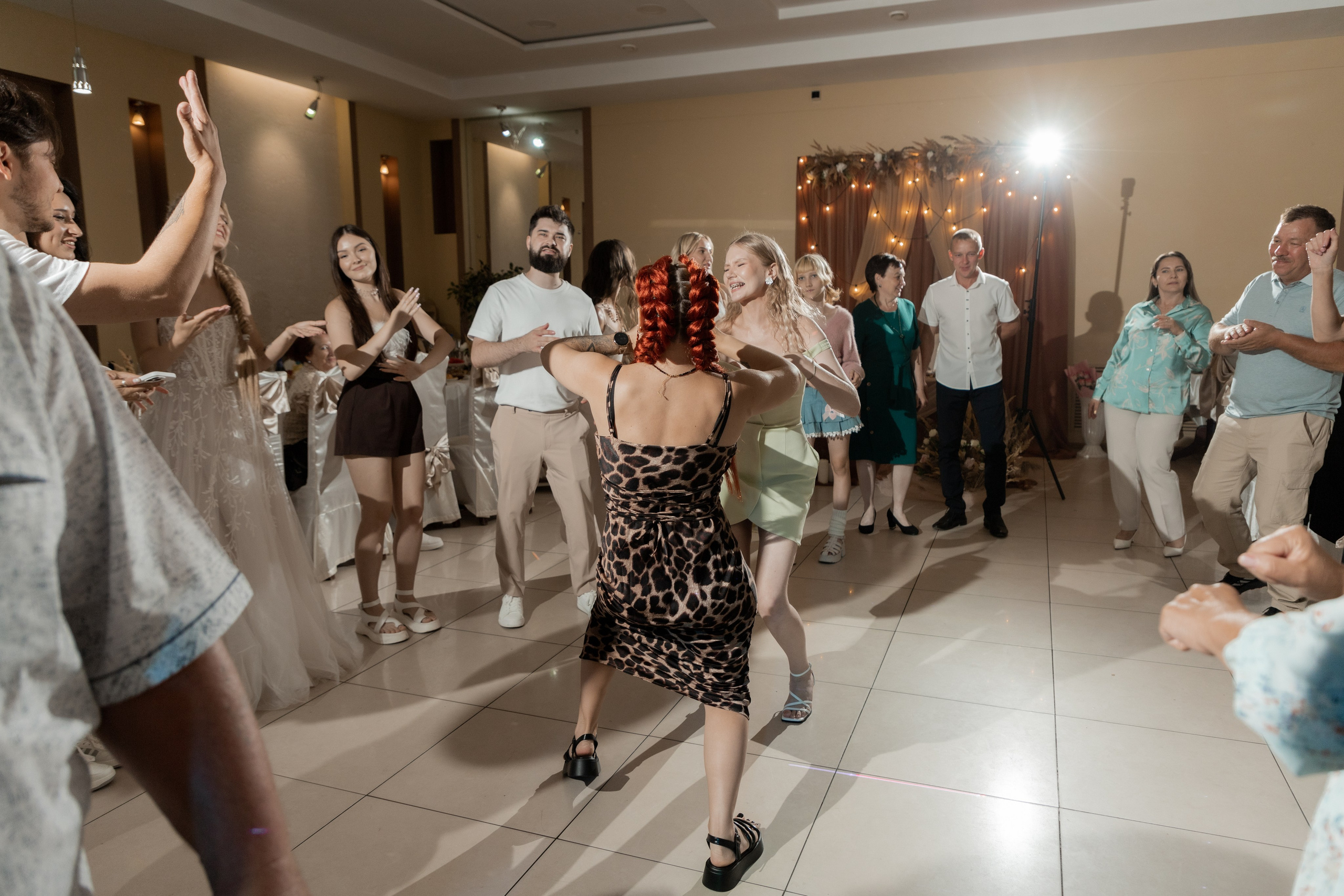 Роман и Александра (банкет). Свадебный фотограф Ангелина Сунгатулина | Саратов | Балаково | Вольск