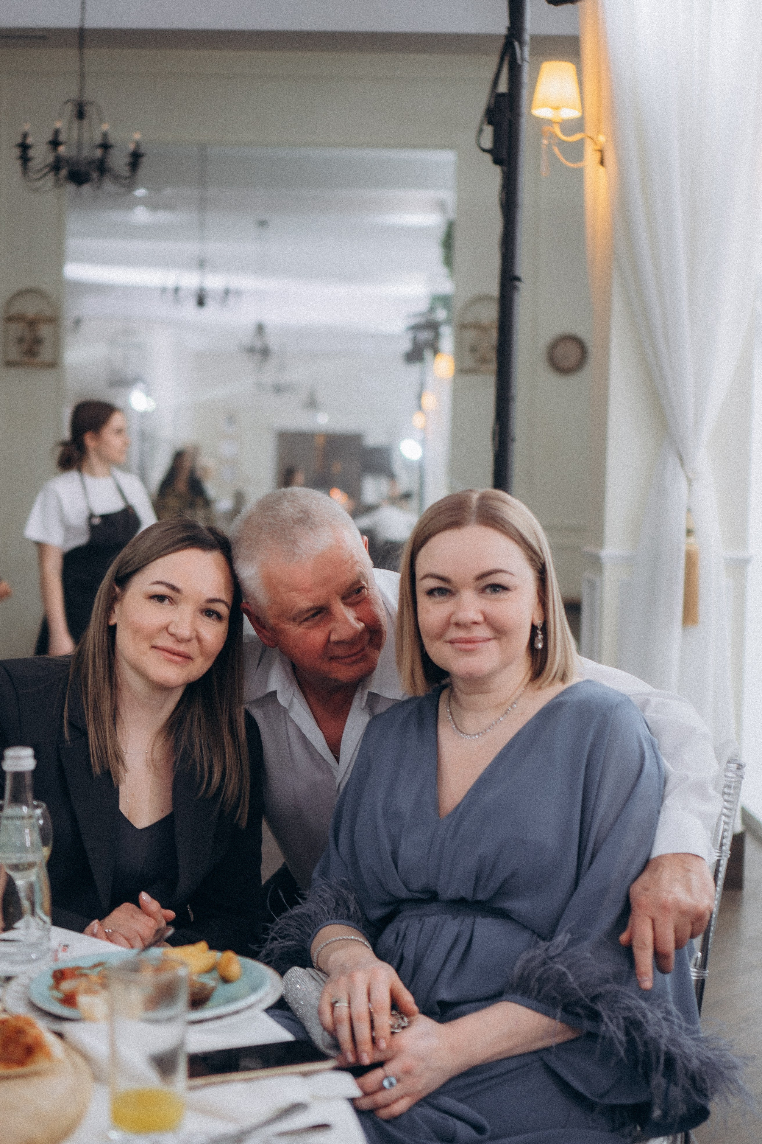 СВАДЕБНАЯ СЬЕМКА СБОРОВ В ОТЕЛЕ И ВЫЕЗД НА ЦЕРЕМОНИЮ (СНЯТО В СИБИРЕ В НИЖНЕВАРТОВСКЕ). Профессиональный фотограф, Санкт-Петербург — Виктория Богомолова