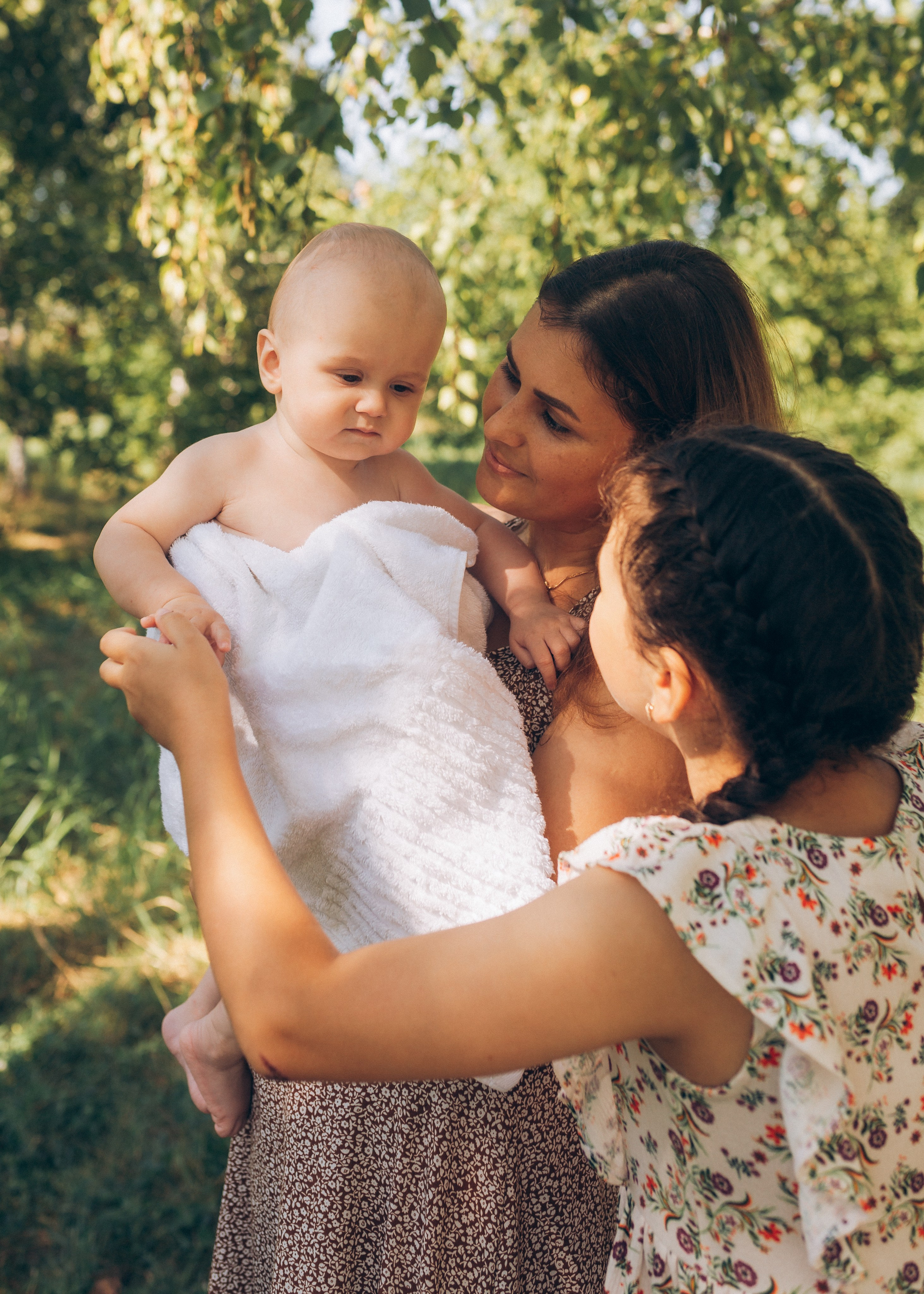 Девочки в березовой роще. Фотограф в Приморско-Ахтарске Марьяна Чопко
