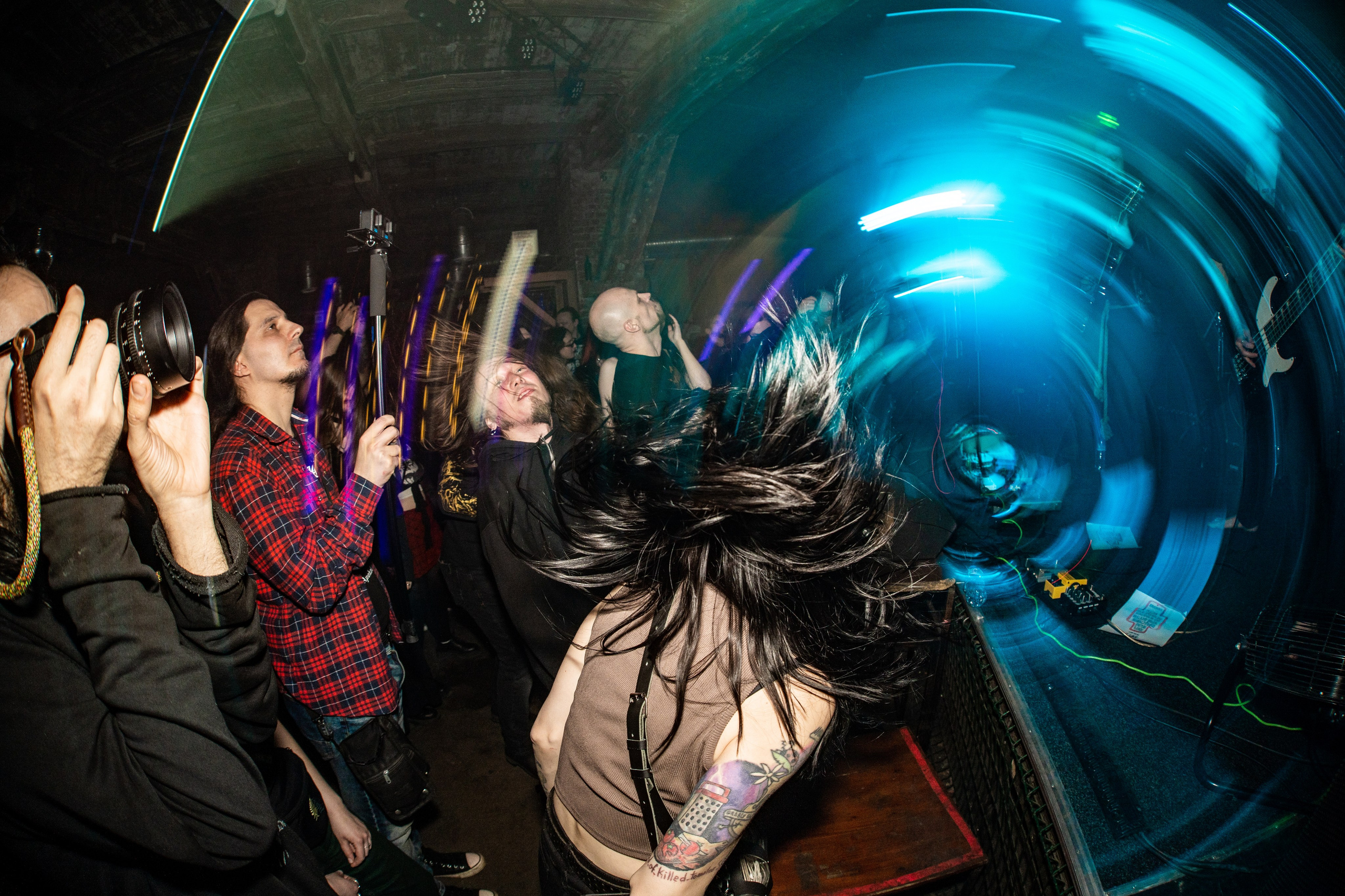 ИЛ • Minuala • Khlad|Цоколь 2.0. Концертный и репортажный фотограф в Санкт-Петербурге Слава Пахомов