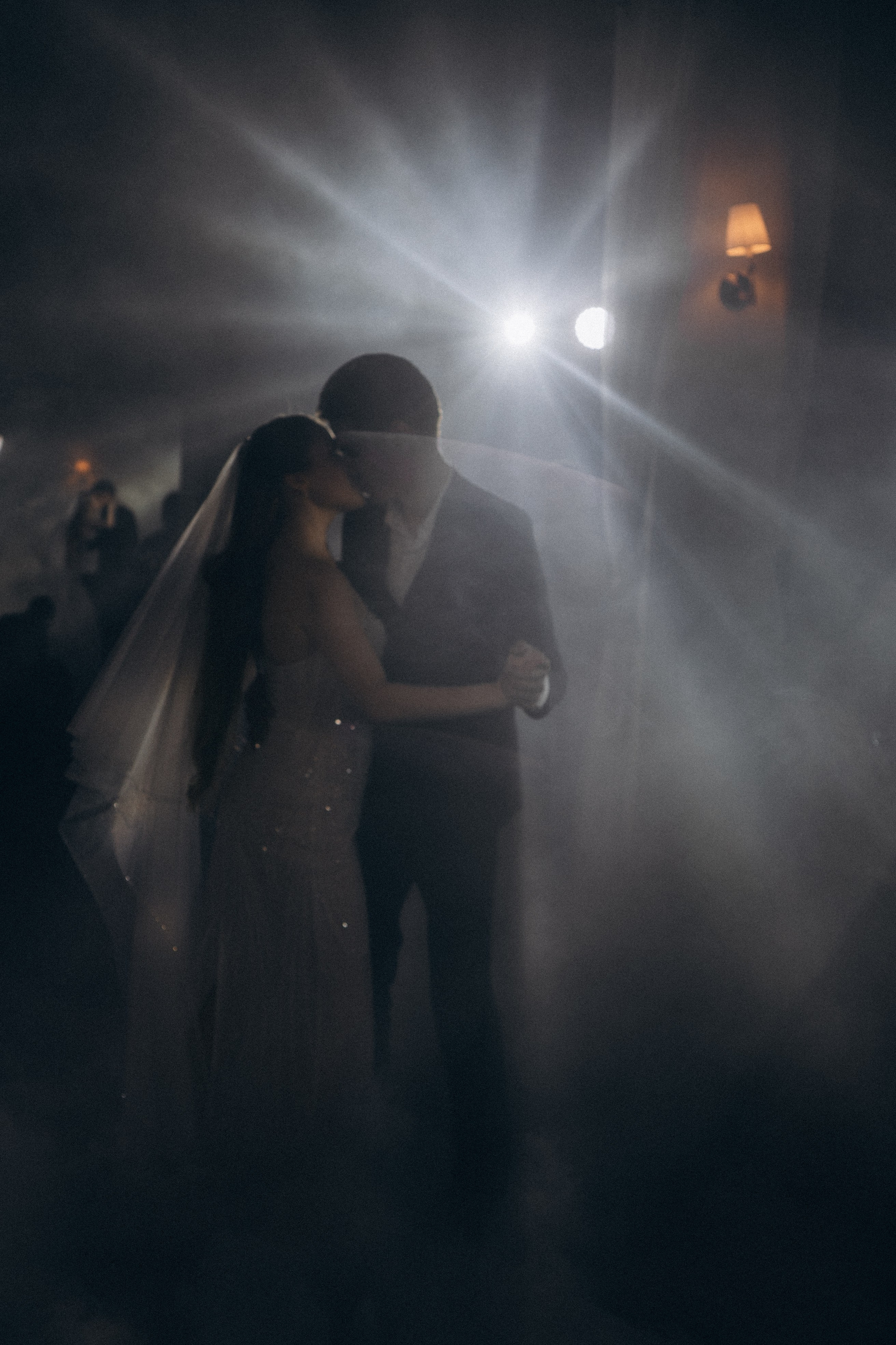 СВАДЕБНАЯ СЬЕМКА СБОРОВ В ОТЕЛЕ И ВЫЕЗД НА ЦЕРЕМОНИЮ (СНЯТО В СИБИРЕ В НИЖНЕВАРТОВСКЕ). Профессиональный фотограф, Санкт-Петербург — Виктория Богомолова