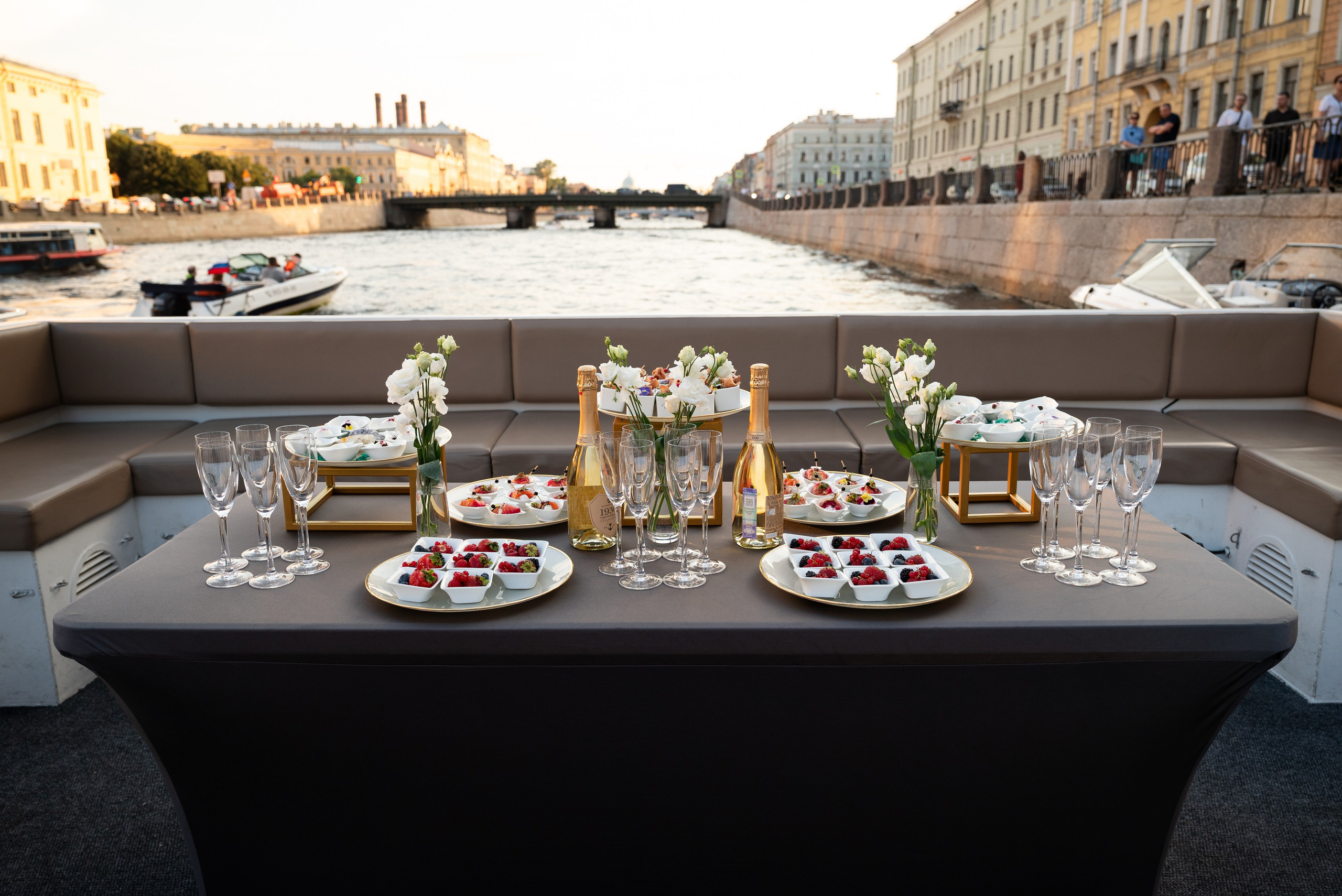 СВАДЬБА НА ТЕПЛОХОДЕ. GlarePhoto (Фотограф Спб)