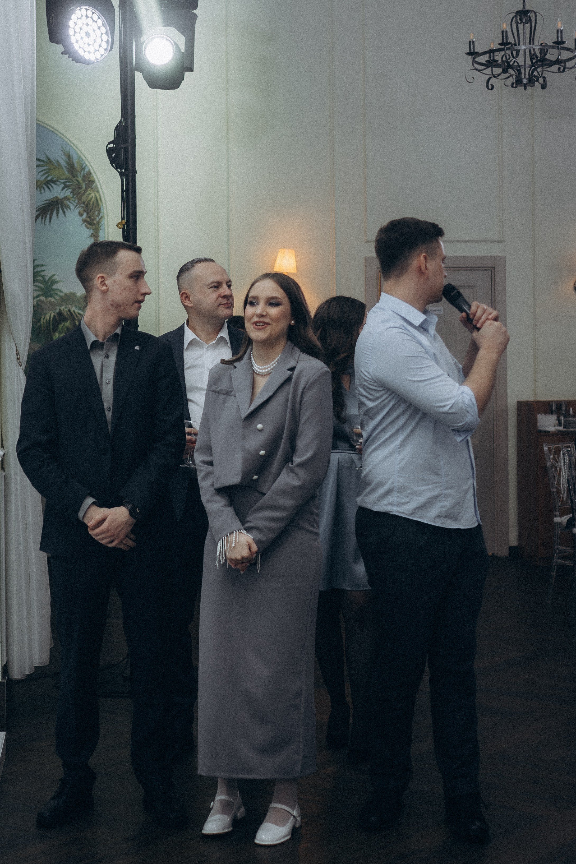 СВАДЕБНАЯ СЬЕМКА СБОРОВ В ОТЕЛЕ И ВЫЕЗД НА ЦЕРЕМОНИЮ (СНЯТО В СИБИРЕ В НИЖНЕВАРТОВСКЕ). Профессиональный фотограф, Санкт-Петербург — Виктория Богомолова