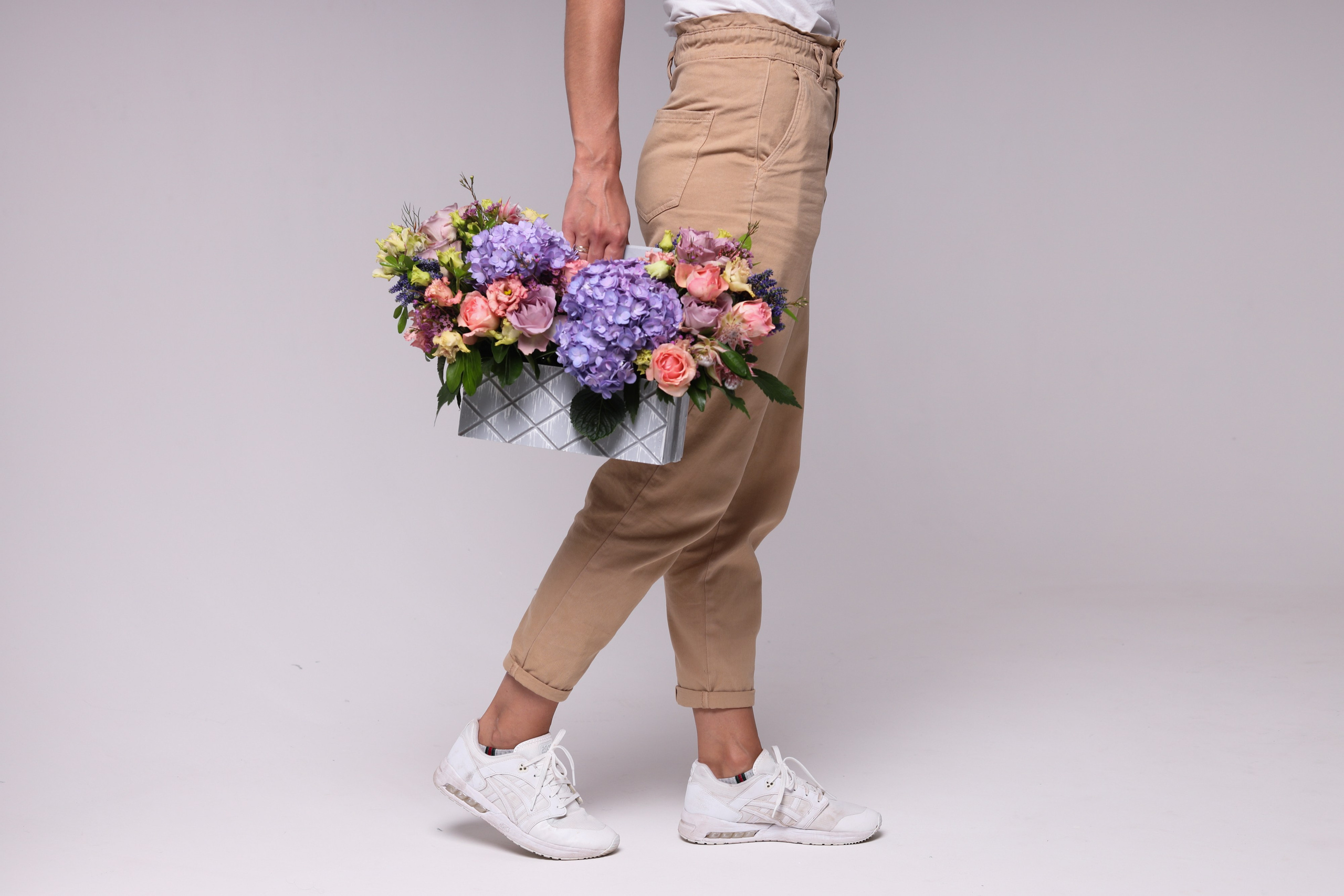 СЪЕМКА С МОДЕЛЬЮ. Предметный фотограф в Москве