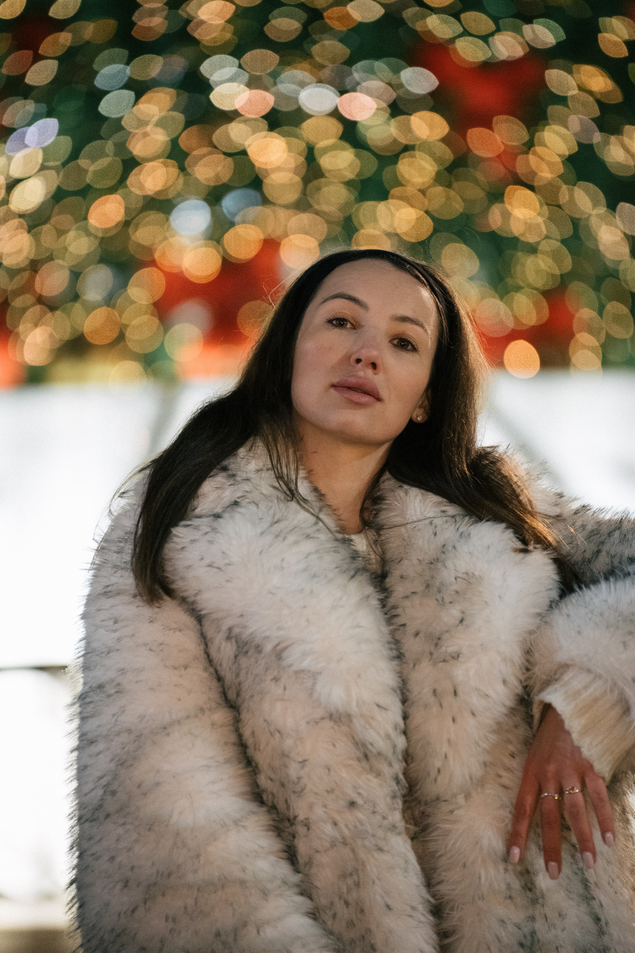 ПРОГУЛКА НА МАНЕЖНОЙ ПЛОЩАДИ ДЛЯ ДЕВУШКИ ПЕРЕД НОВЫМ ГОДОМ (НОВОГОДНЯЯ ФОТОСЕССИИЯ НА МАНЕЖНОЙ ПЛОЩАДИ). Профессиональный фотограф, Санкт-Петербург — Виктория Богомолова