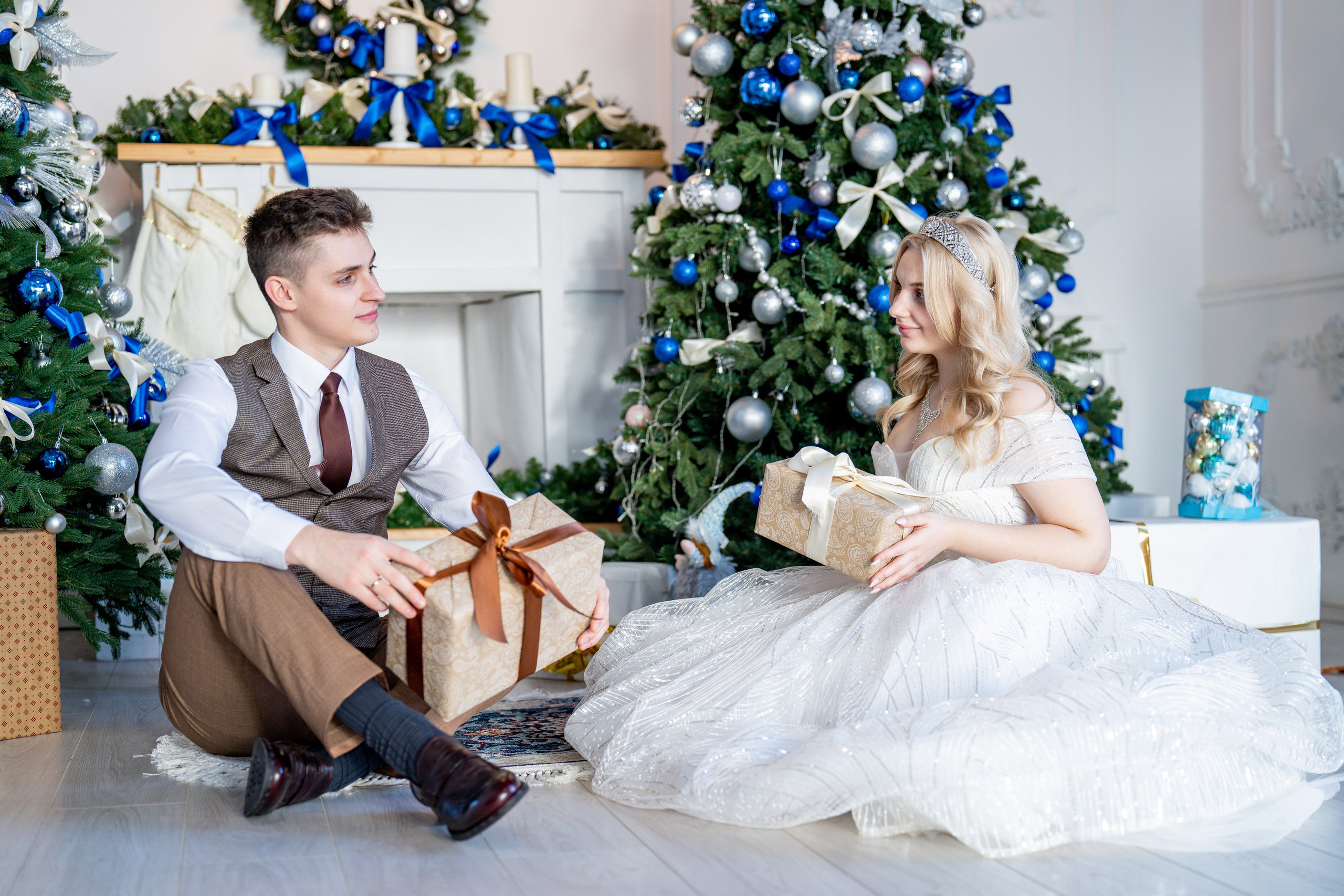 НОВОГОДНИЕ СТУДИЙНЫЕ ФОТОСЪЁМКИ. Видеограф Алексей Жарков