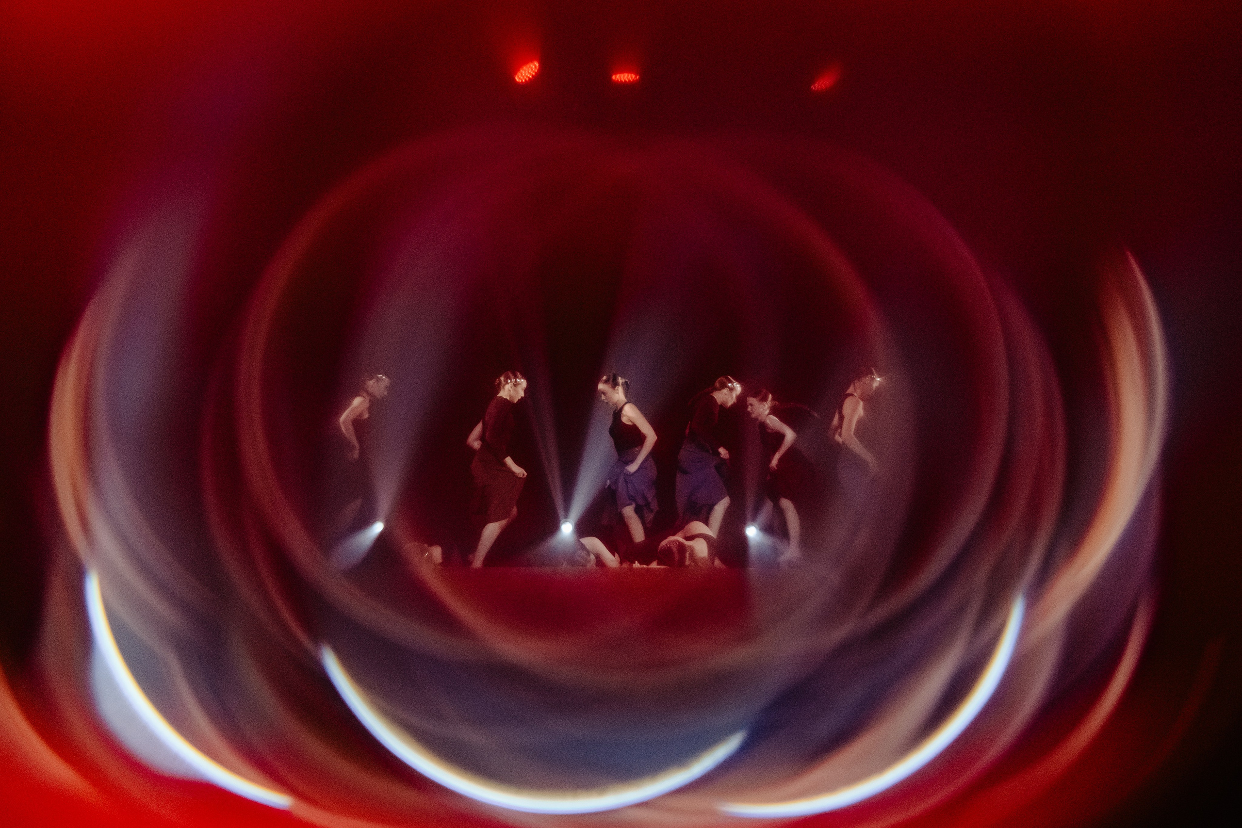 Спектакль «Песнь сирен». Главная