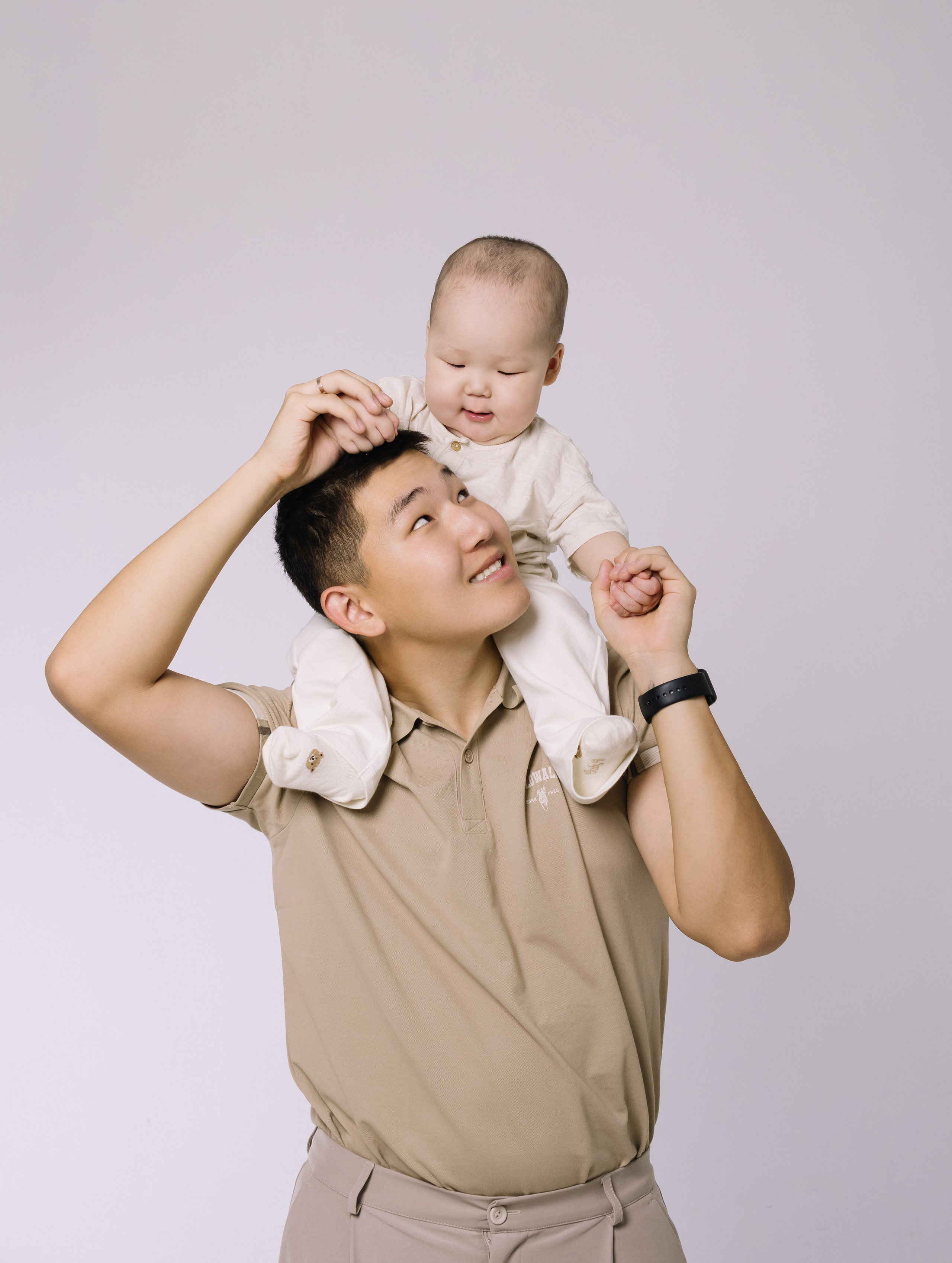 Годовасие малыша. Фотограф Якутск Зоя Николаева