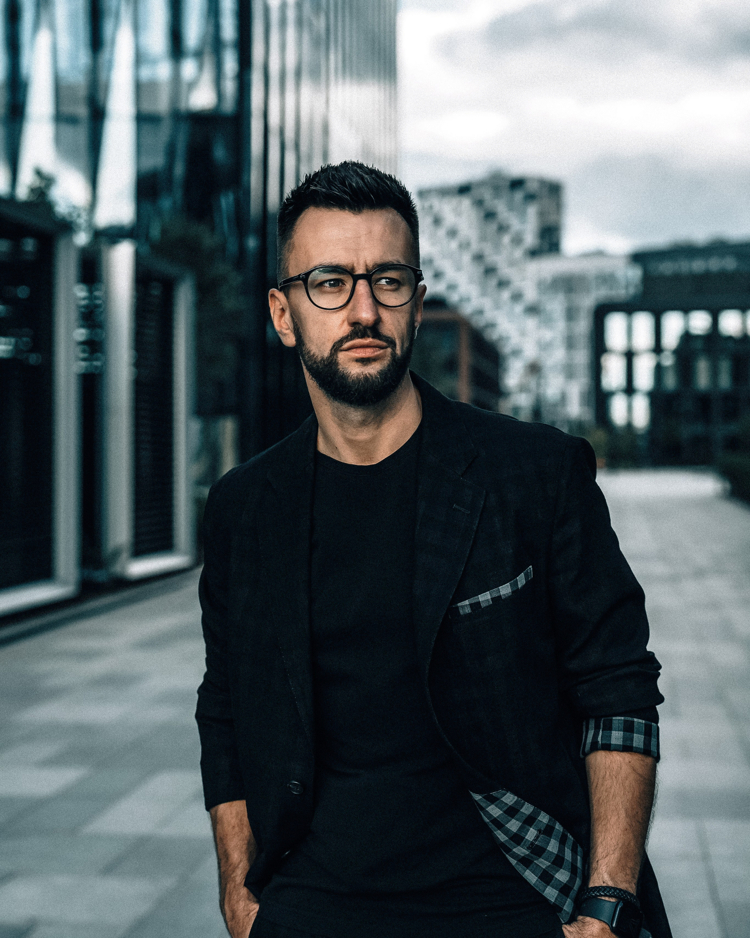 Portrait. Если ты на Земле — звони