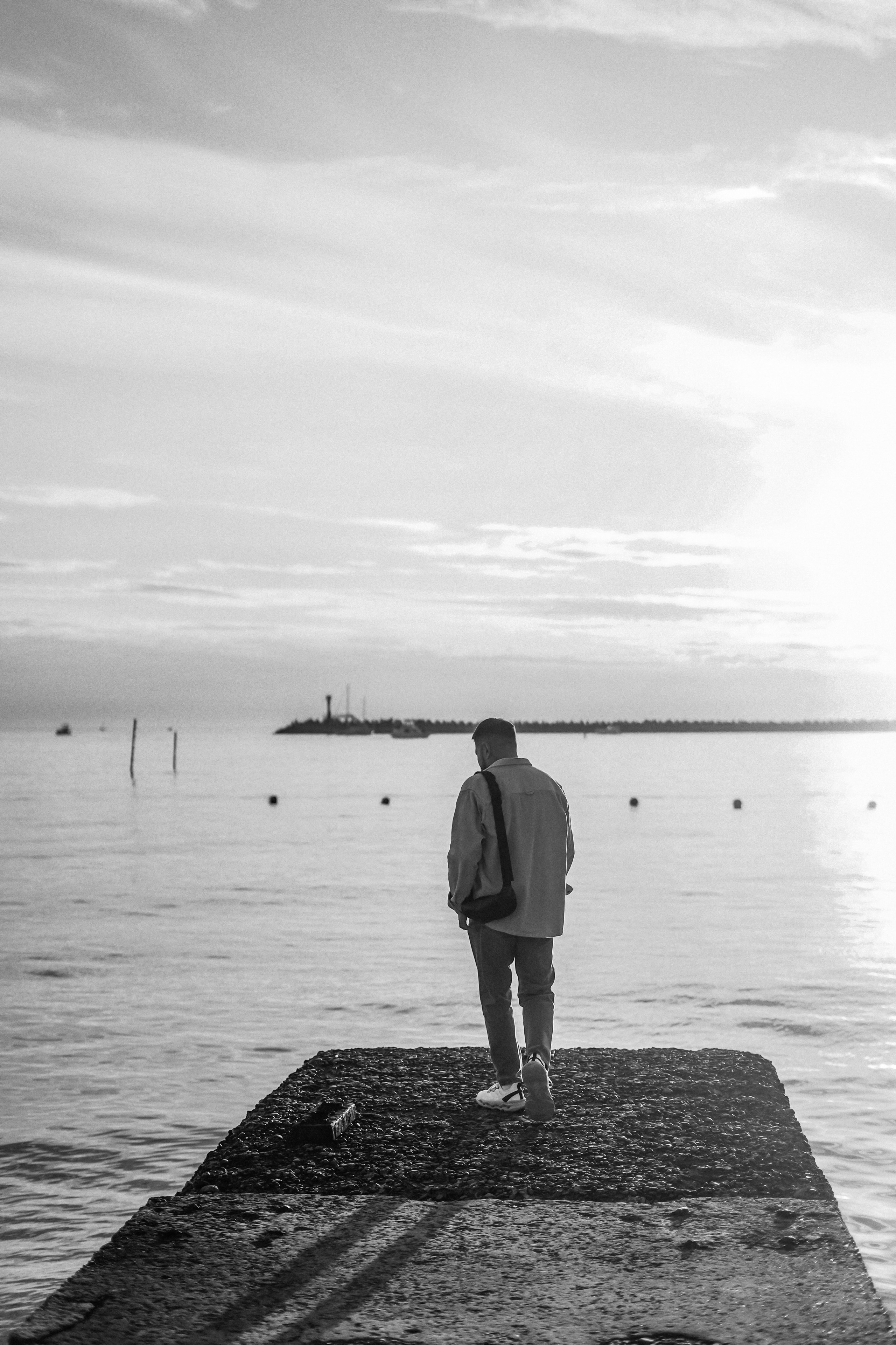 Фотосессия для Николая в морпорту и на ж/д вокзале Сочи. Фотограф в Сочи и Абхазии | Фототуры | September Air