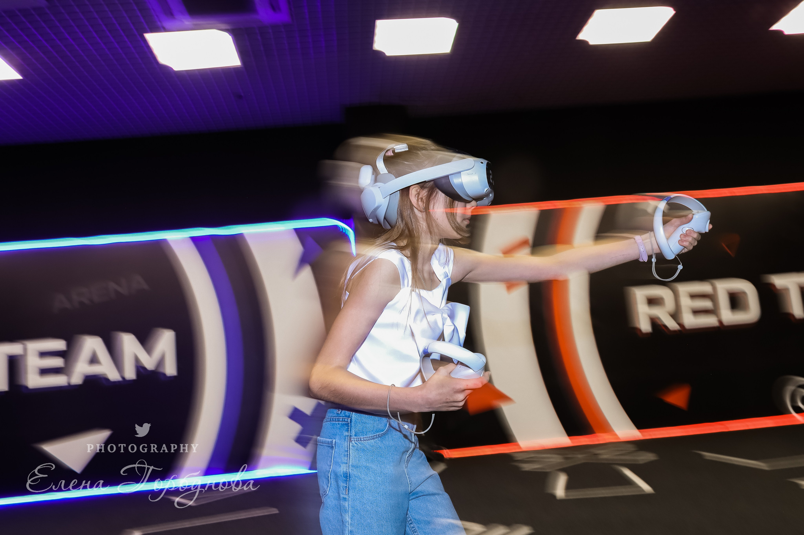 Репортаж в виртуальной реальности. Май 2024. Фотограф Пермь. Свадьбы. Семья и дети, школа, д. сад. Фотокниги