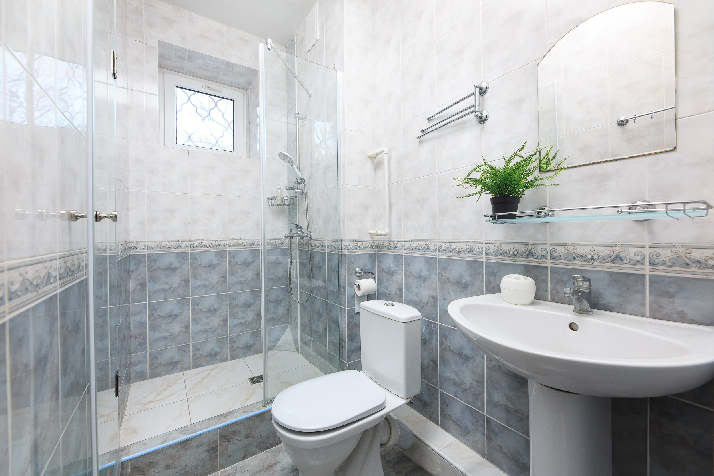 Фотосъёмка номеров с дополнительным освещением. Профессиональная фотосъёмка интерьеров, предметная фотосессия еды для меню г. Анапа