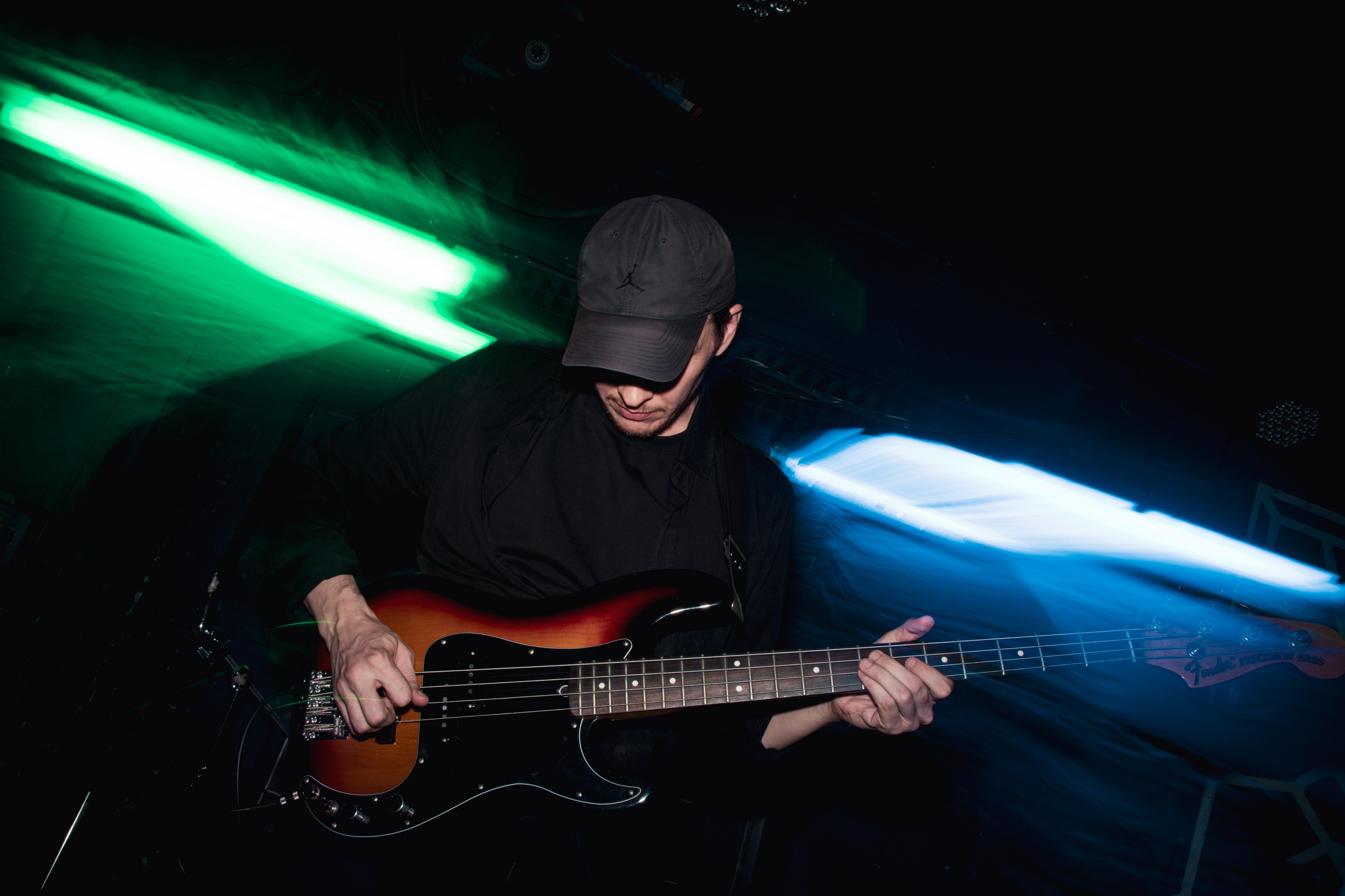 Ютани & о т м е ж & Вещи в картонной коробке 08.08.2025. Репортажный фотограф в Москве Legiodot