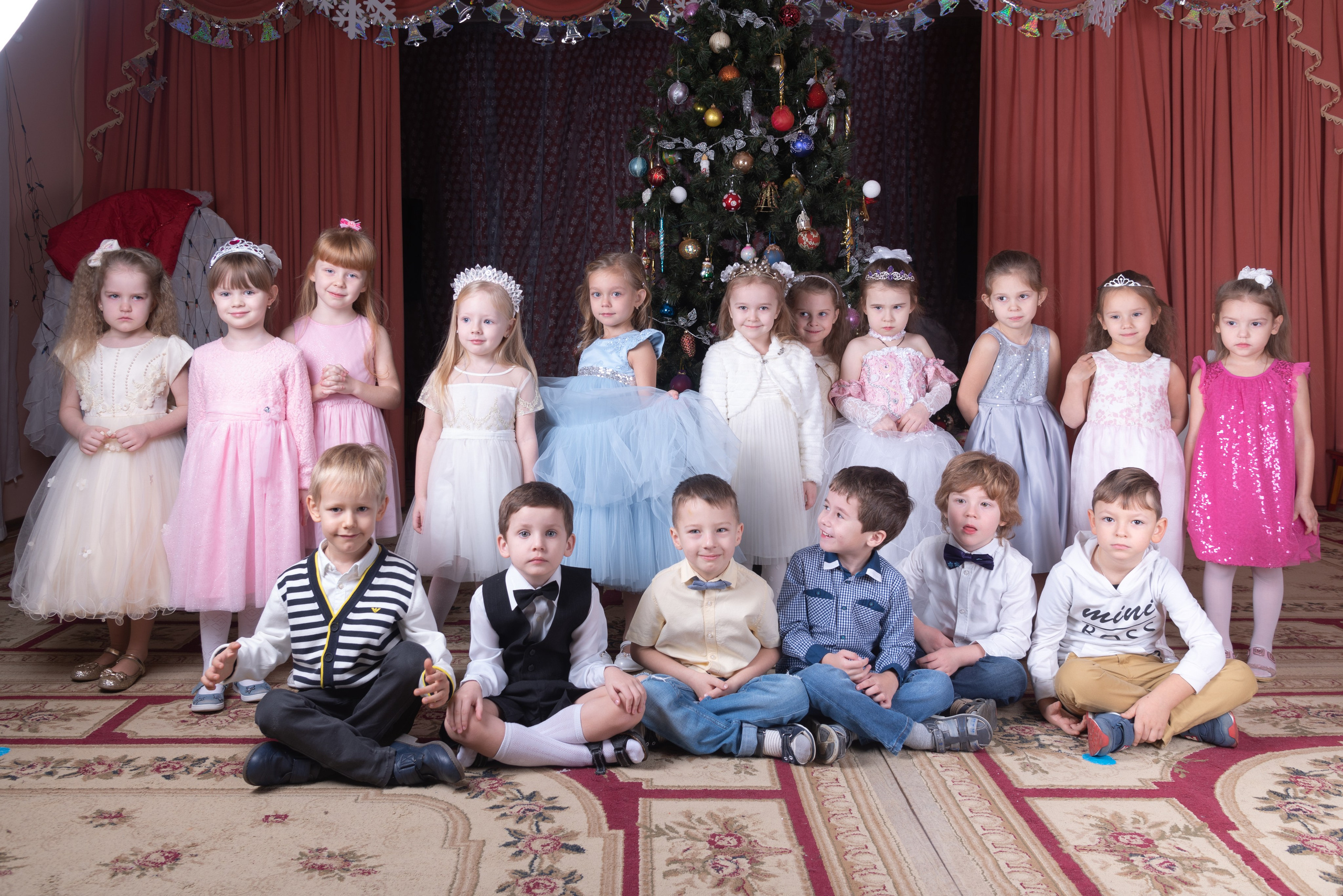 Ёлка в детском саду. Фотограф Евгений Симохин