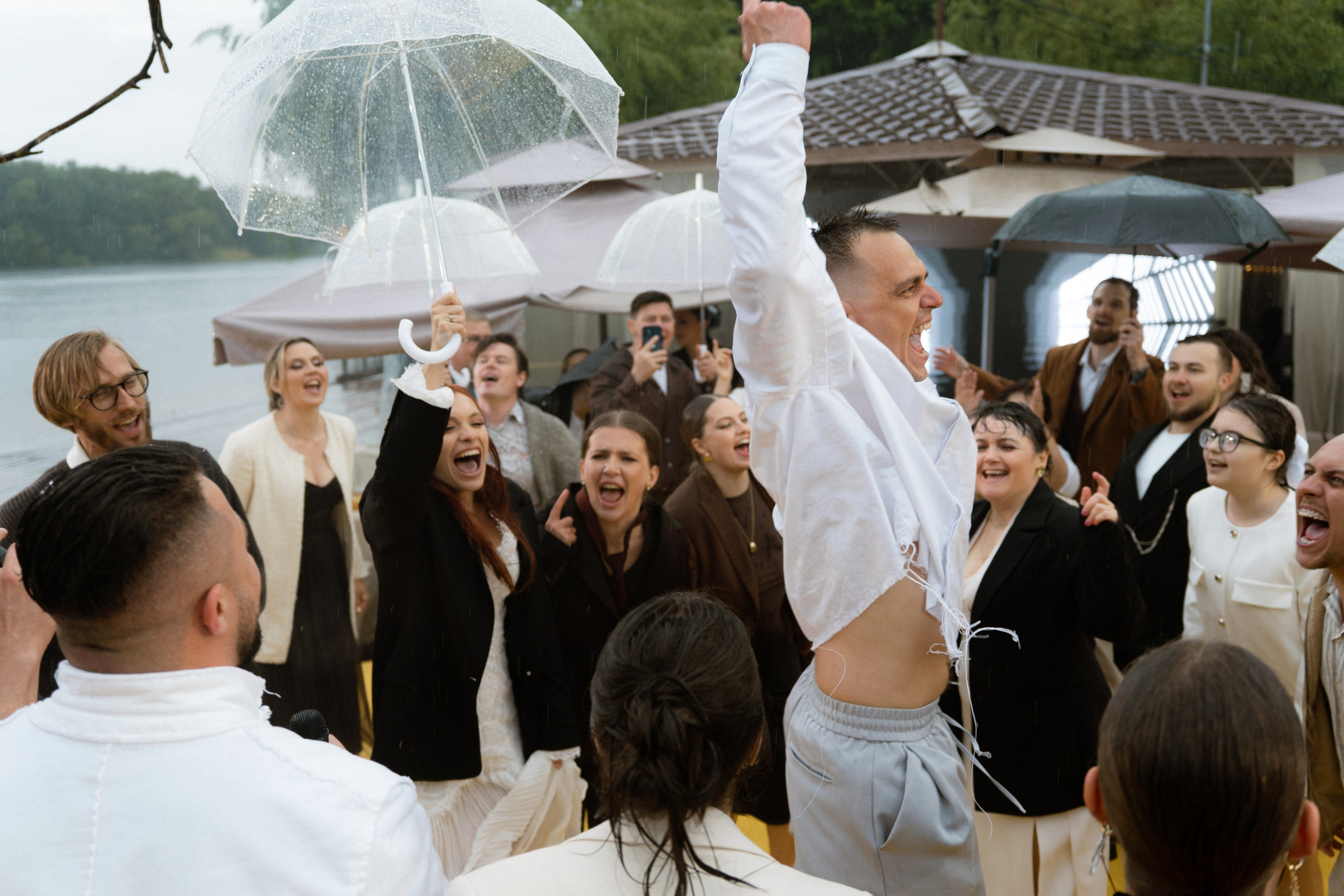 Майский Дождь. Полный день (сокращено). Семейный и портретный фотограф в Саратове Сахарова Маша