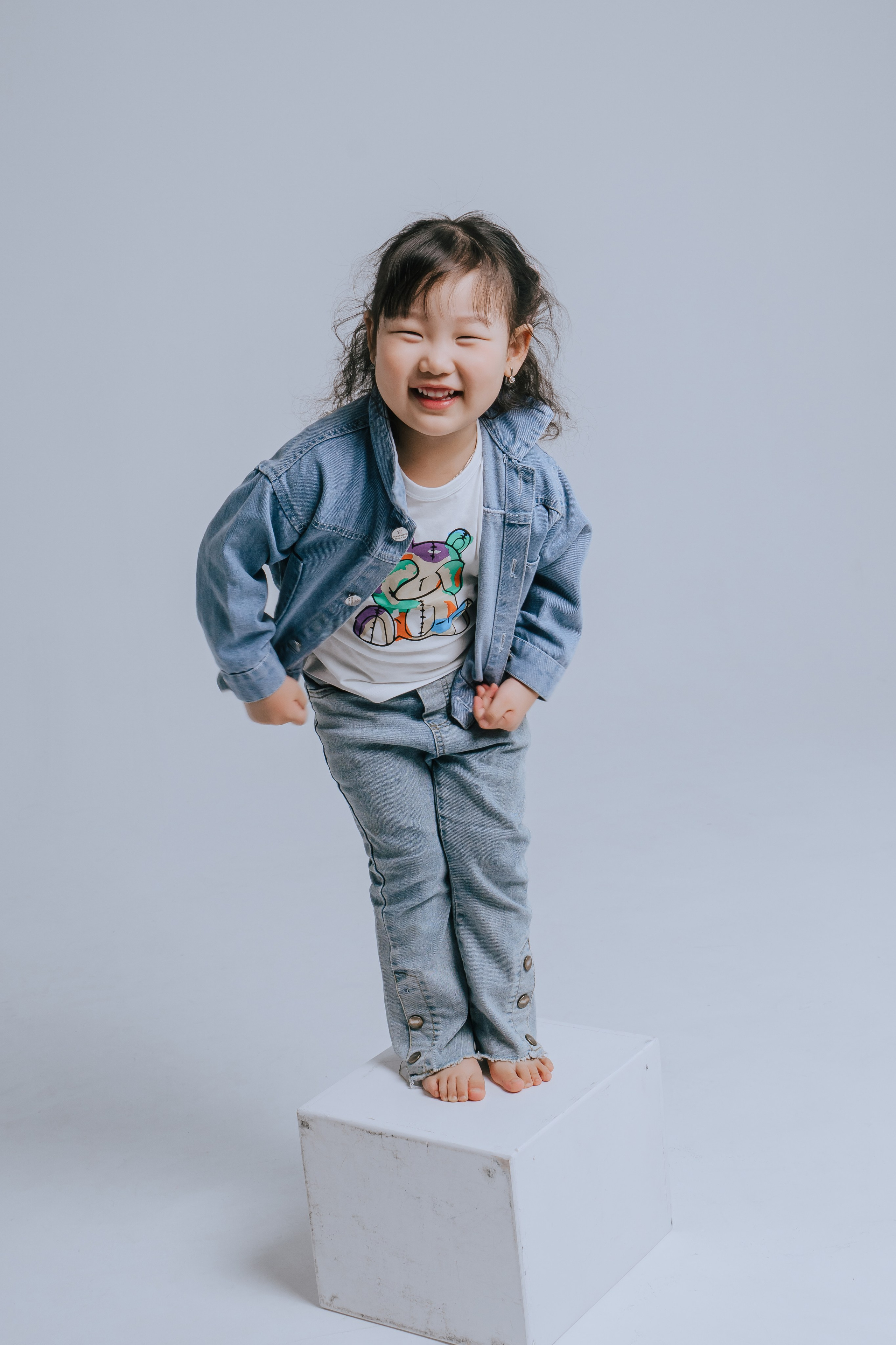 Ира и Аня. Фотограф Ярмишко Дарья. Выпускные фотокниги