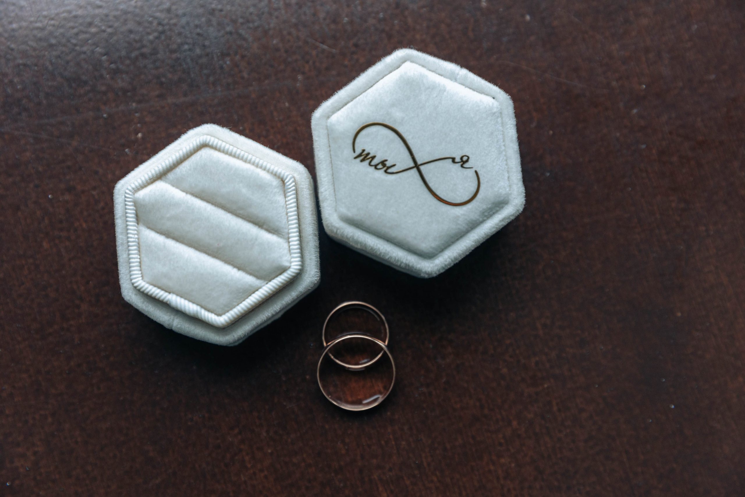 Ашим и Жанара. Главная