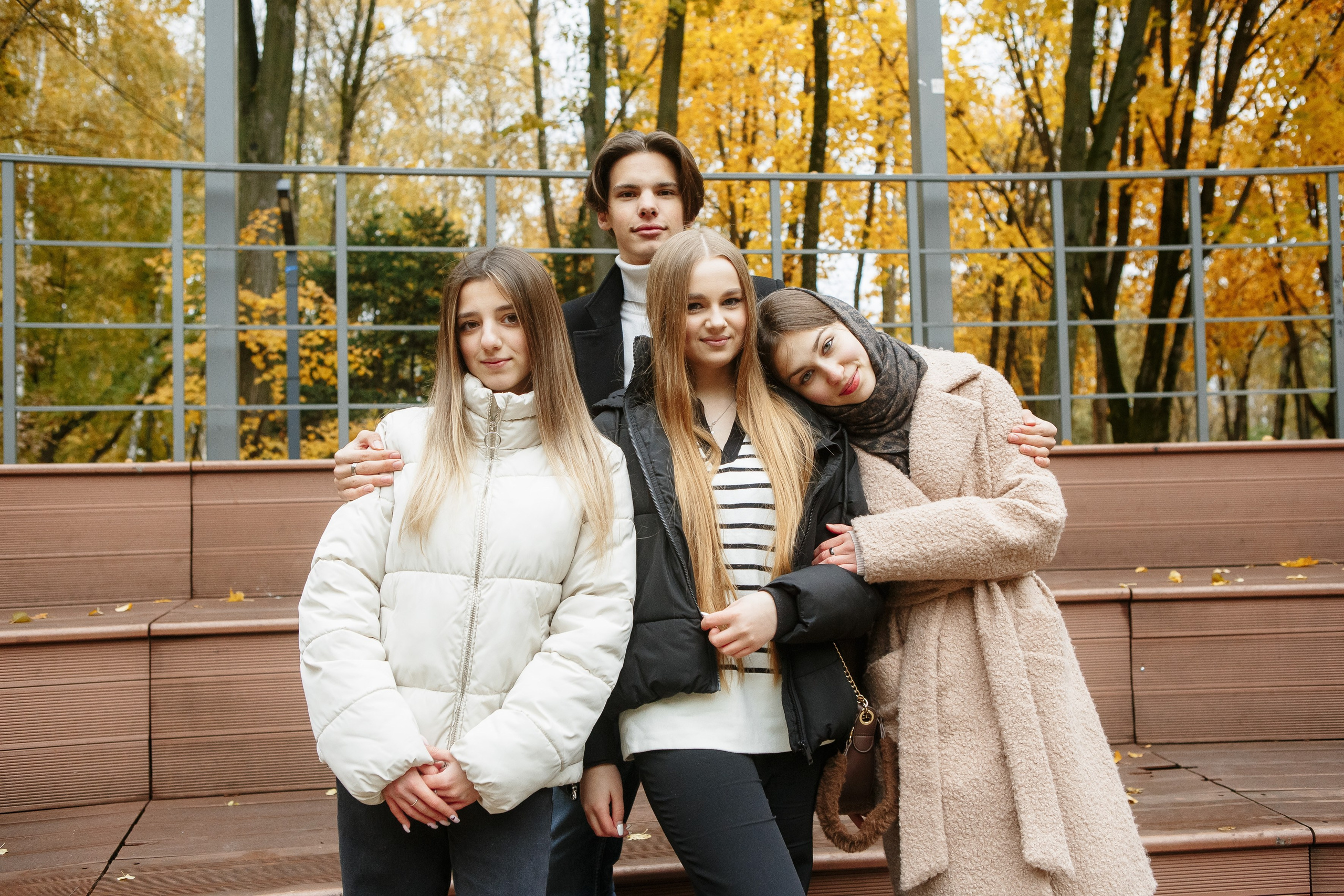 Осень Гимназия 12 11 В 2023 г. Свадебный и портретный Фотограф в Липецке Дмитрий Котюков