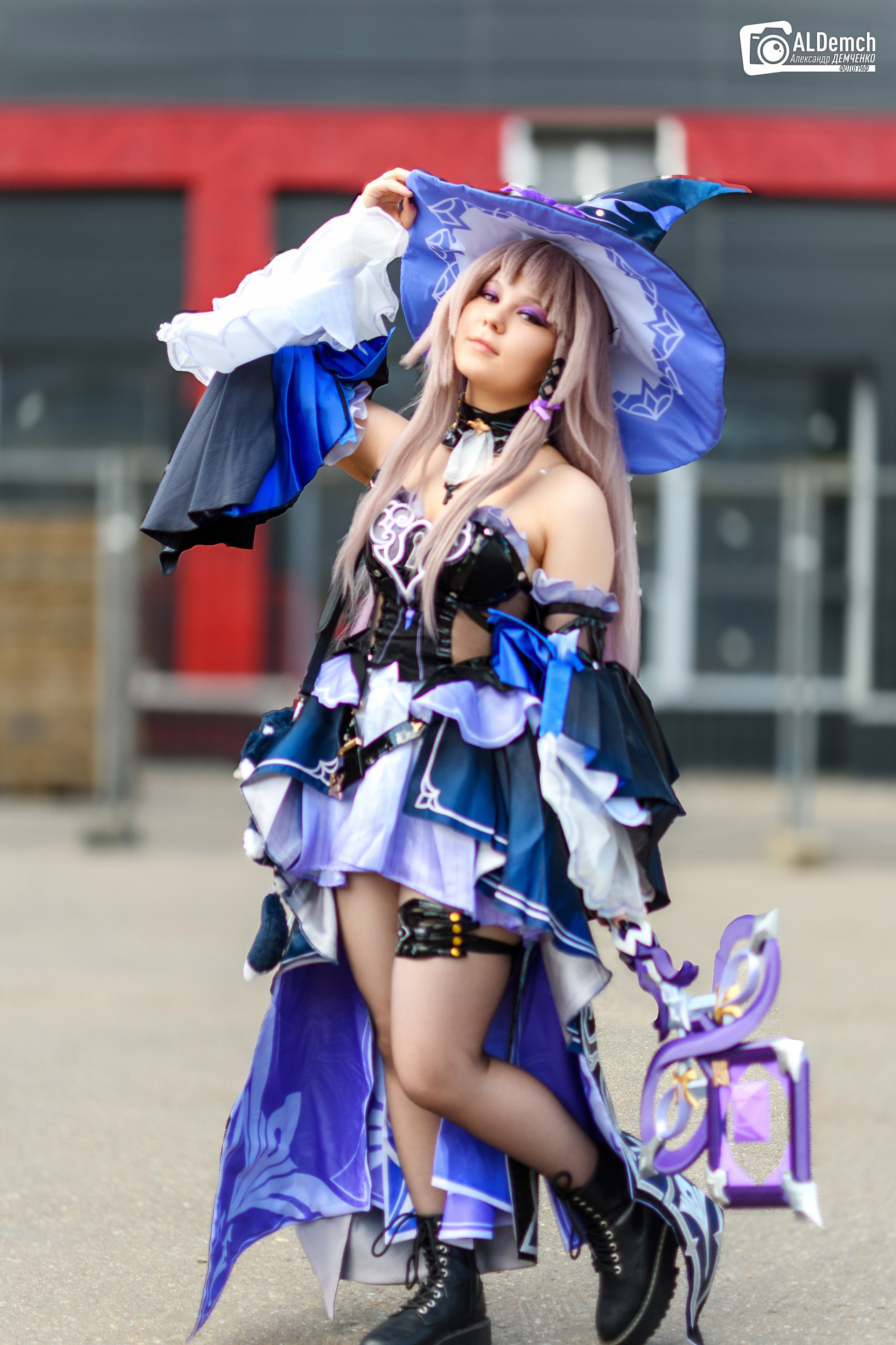 Аниме картинки персонажей и косплей фото в России Москве