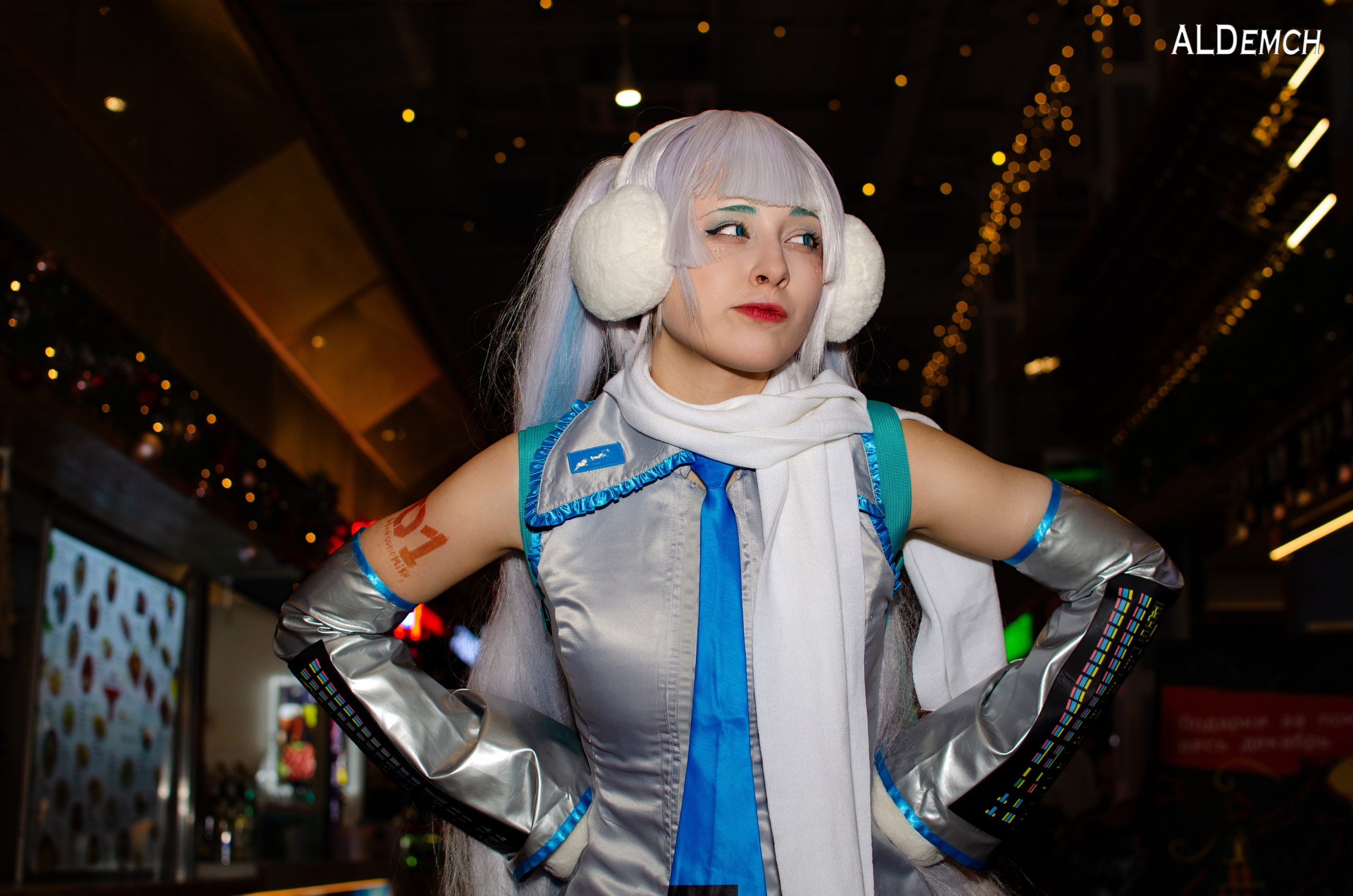 Аниме картинки персонажей и косплей фото в России Москве