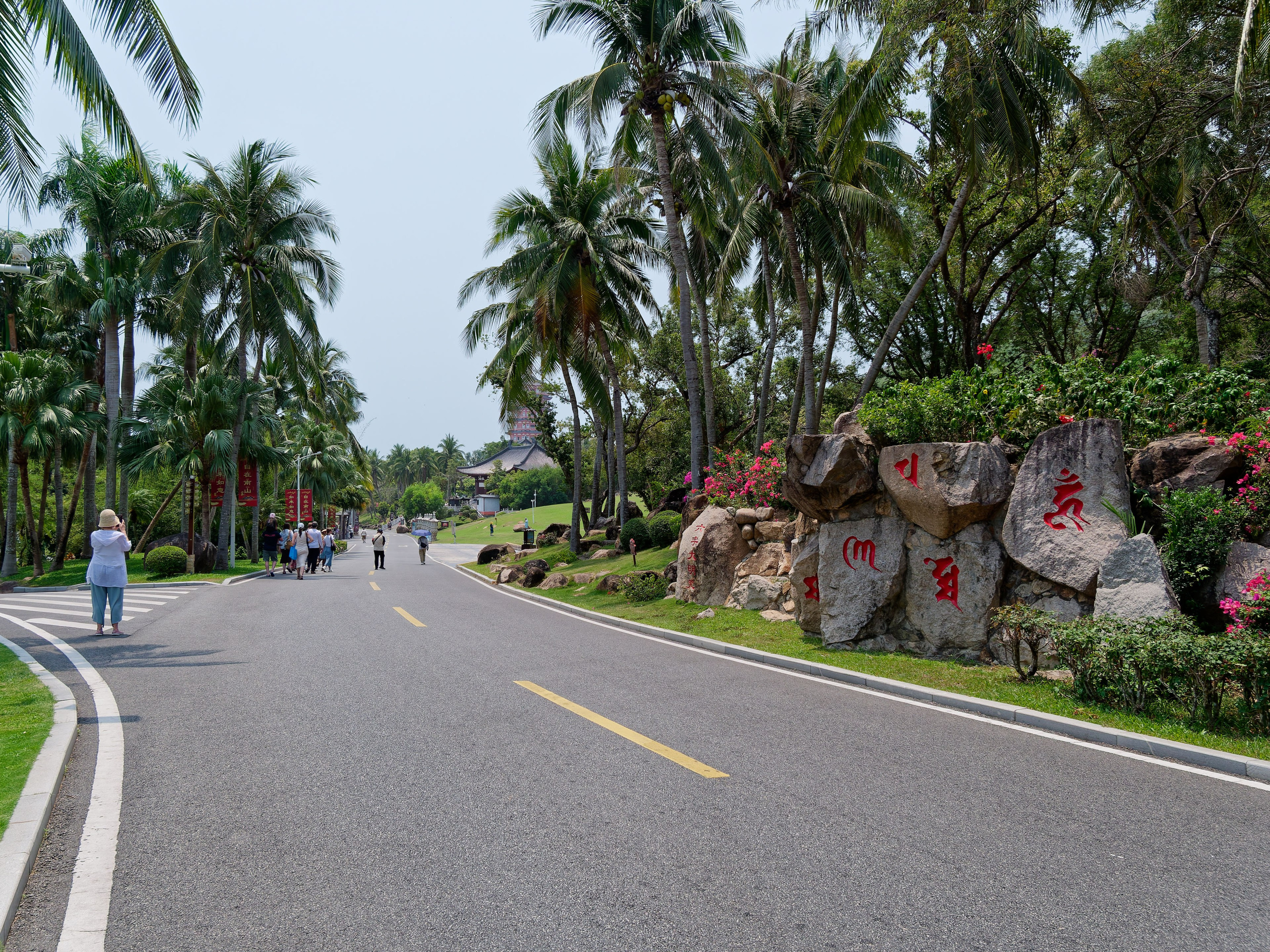 Хайнань 2026, улицы Ялунвань и Саньи. Фотопрогулки по Миру
