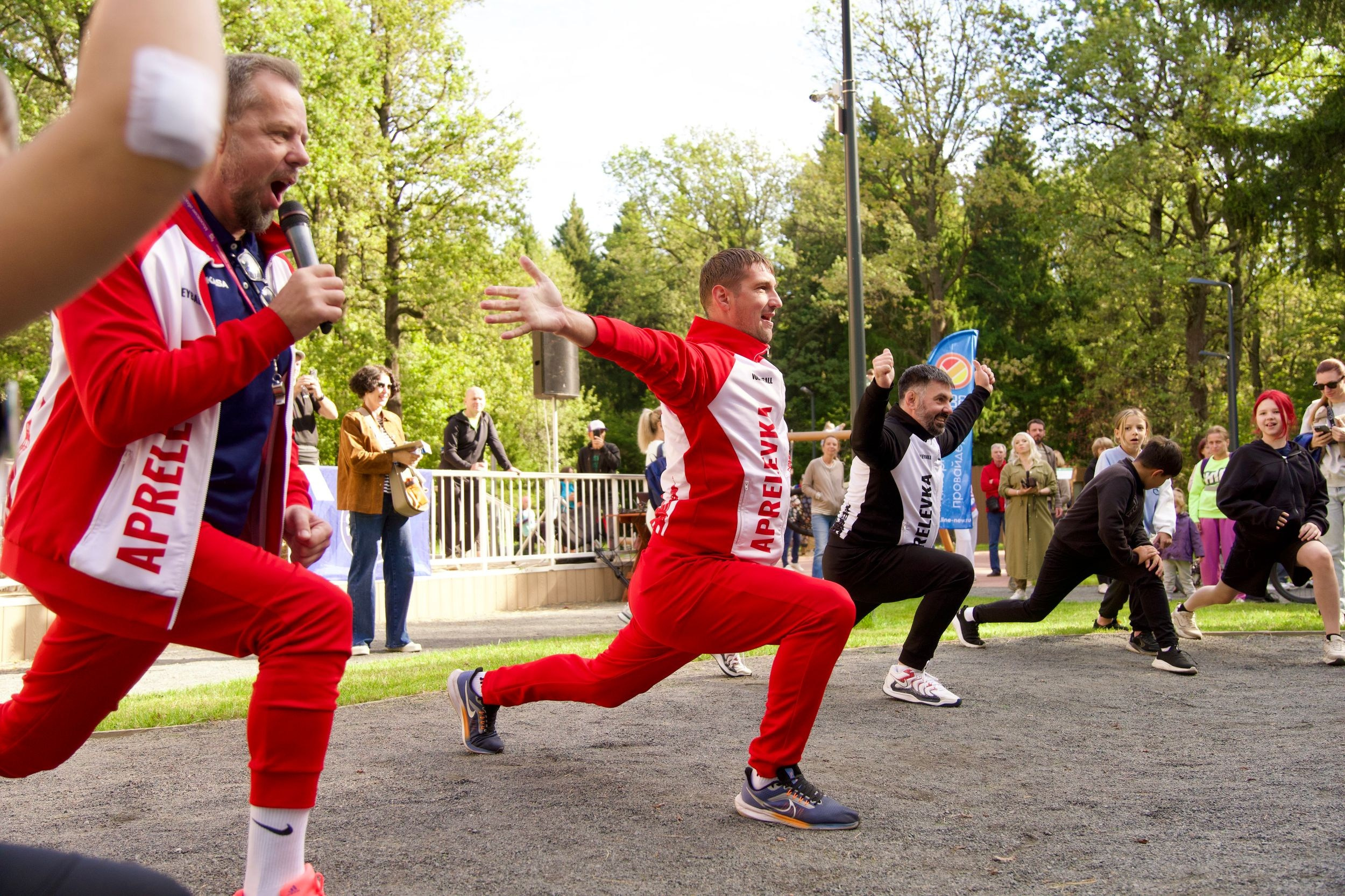 Забег в парке «Дубки». Кафе «БЕЛКА НАШЕПТАЛА». Ну оооочень концептуальное кафе