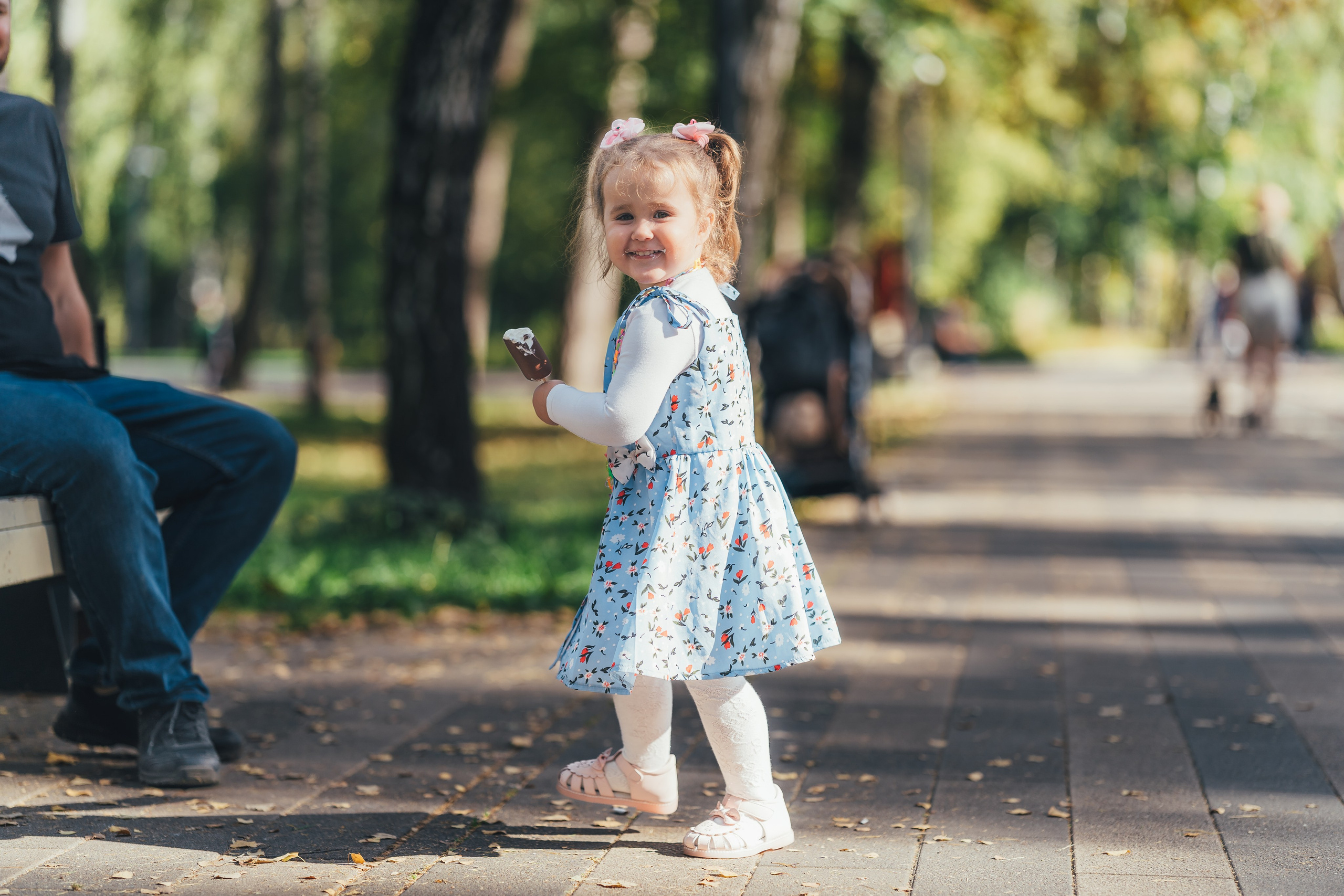 Денис с дочкой, Балашиха, парк Пехорка. Наталья Дукалова фотограф Щелково Королев Пушкино Москва Балашиха