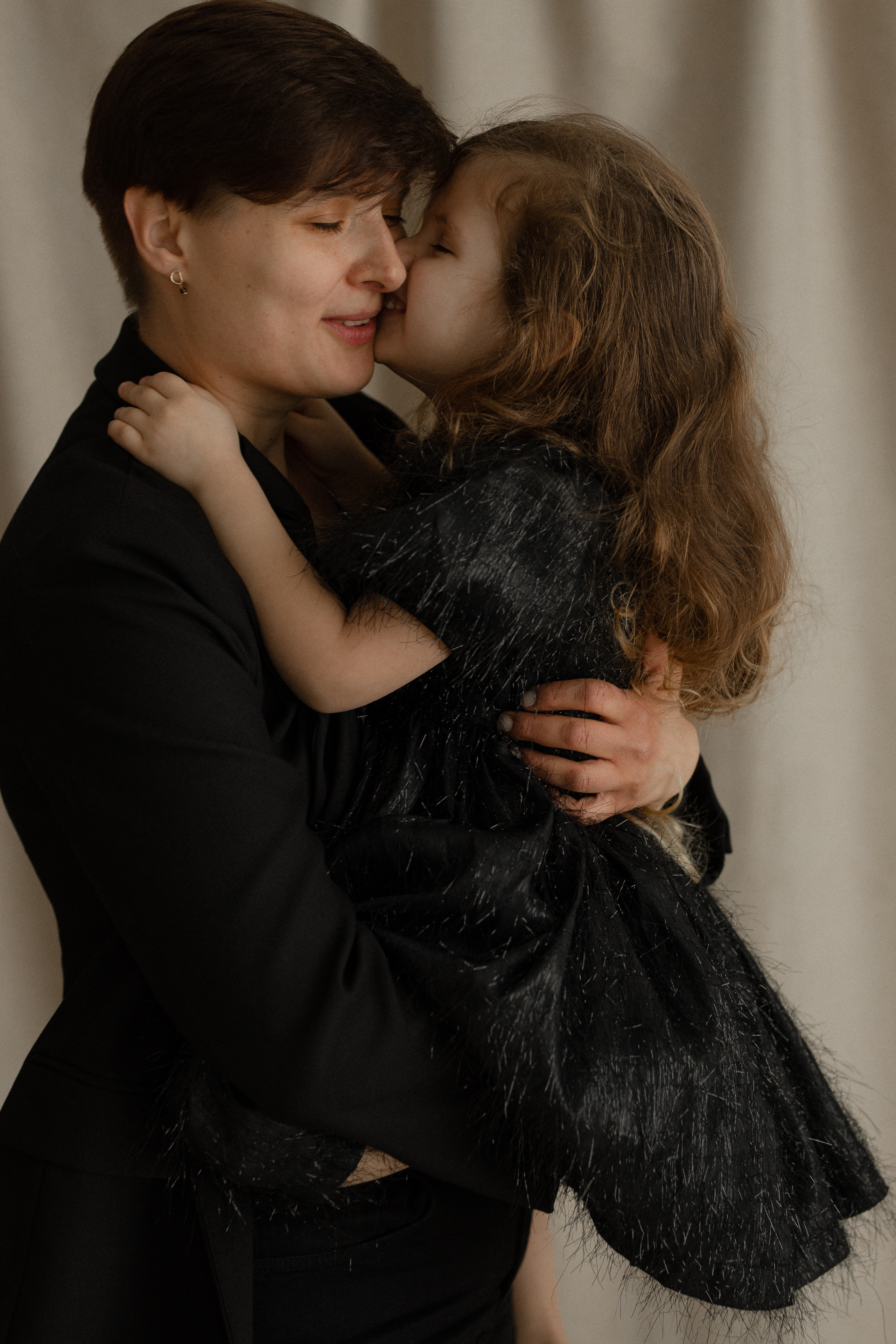 Ира и Вера. Свадебный фотограф Таня Караисаева