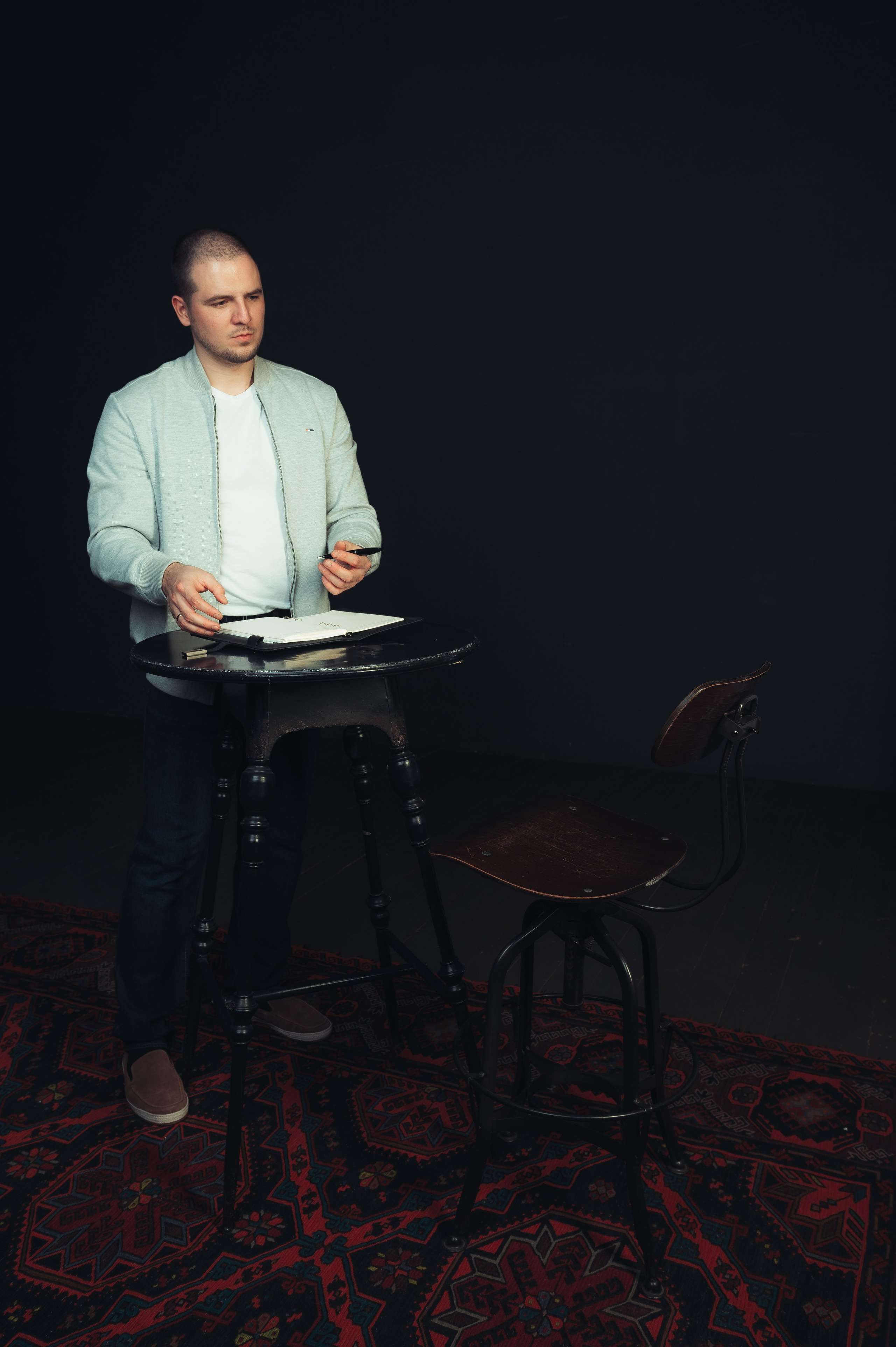 Никита Пустовалов — портретная съёмка. Иван Кубик — фотограф и видеограф