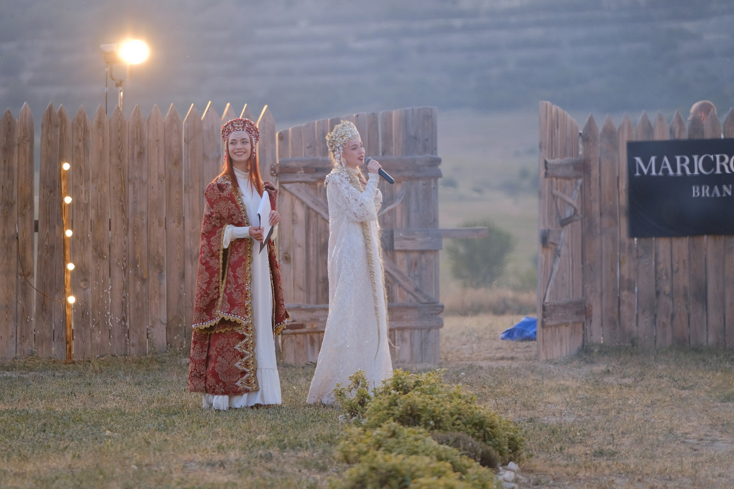 Славянский фестиваль «MARYCROWNS». Профессиональная фотосъемка в Крыму. Натуральные эмоции и живые кадры. Забронируйте дату прямо сейчас!