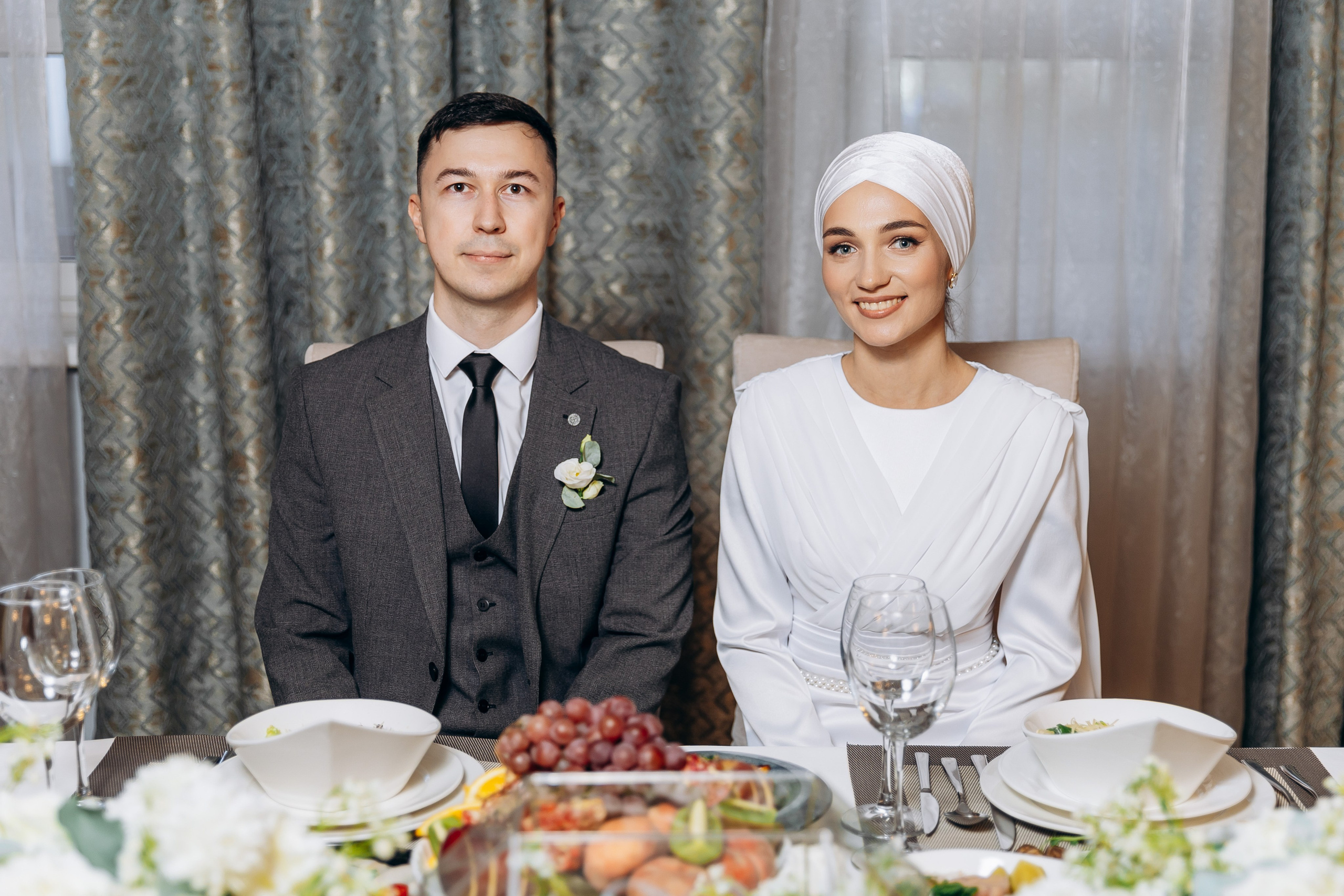 стол на никах