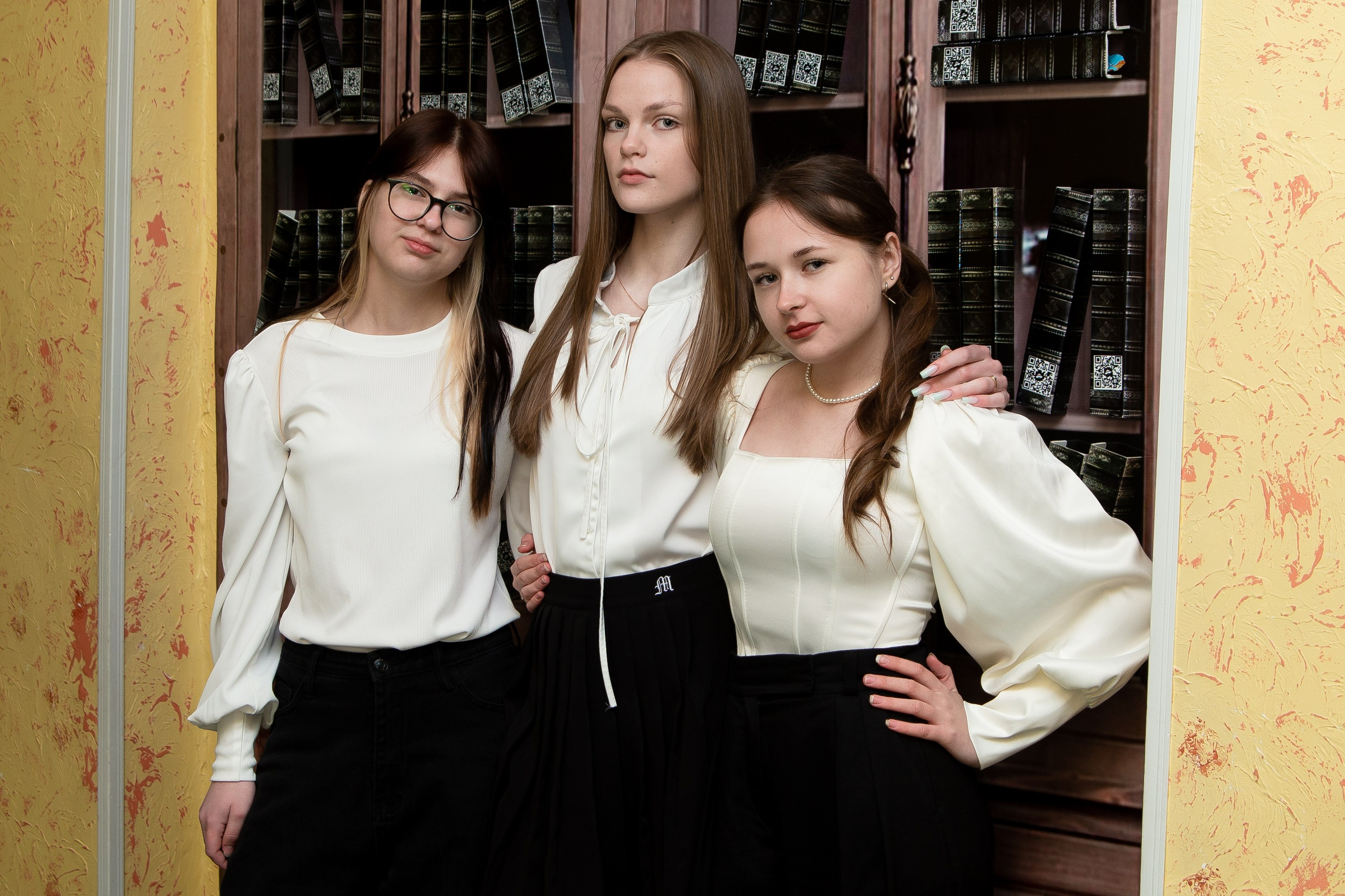 Фотосессия для альбомов. Школа. Выпускники 11 классов. Выпускные Альбомы и Фотосессии п. Кавалерово