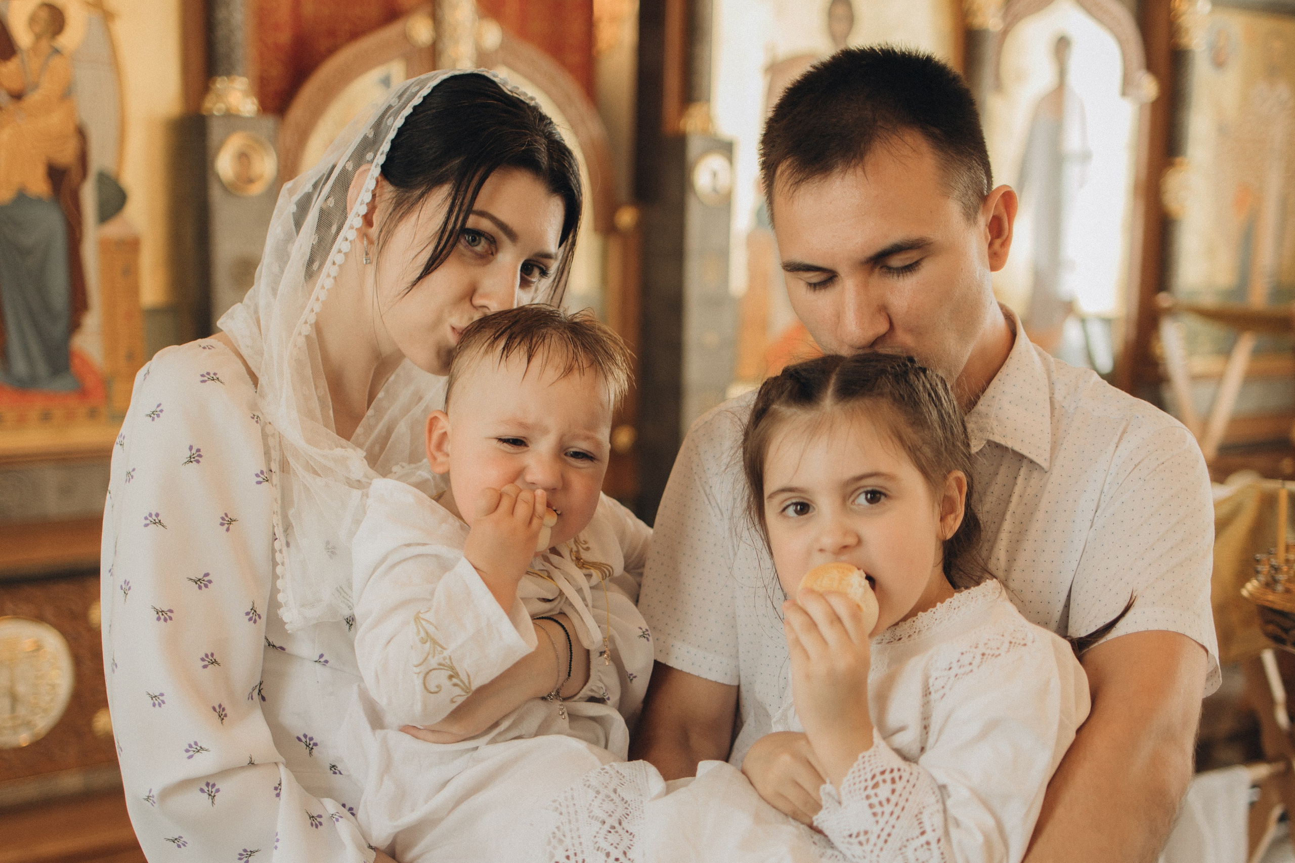Таинство крещения. Семейный фотограф Москва и МО