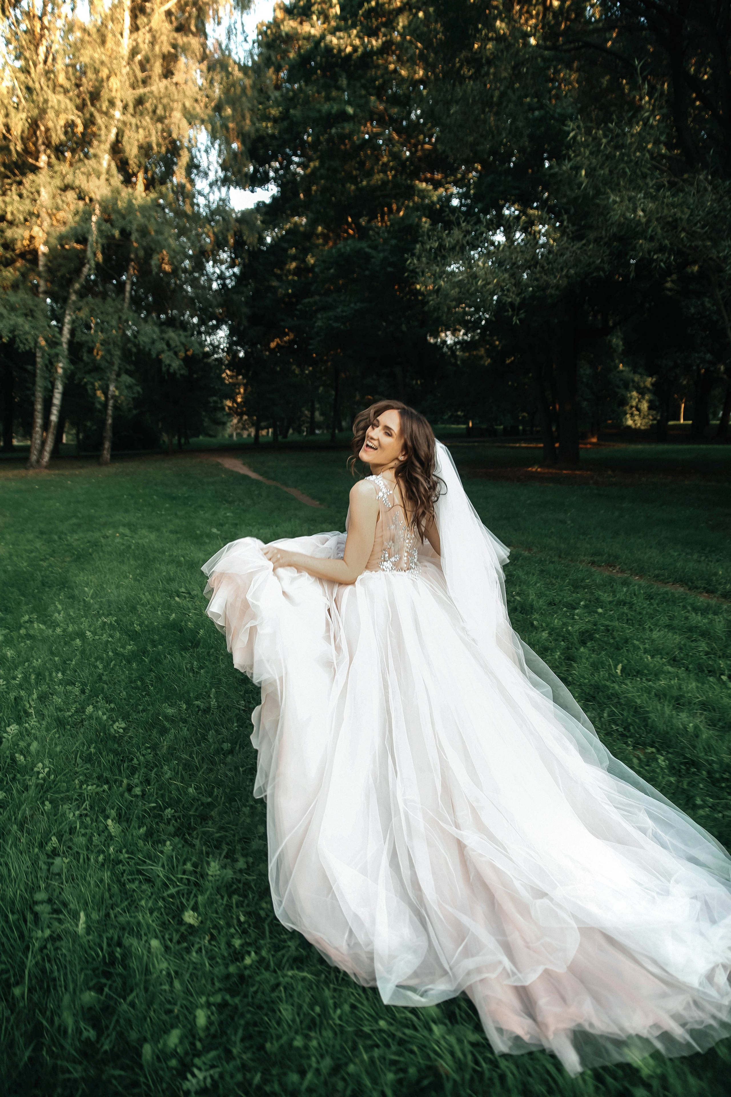 Свадебная фотосессия в Измайловском парке. Свадебный и семейный фотограф в Москве