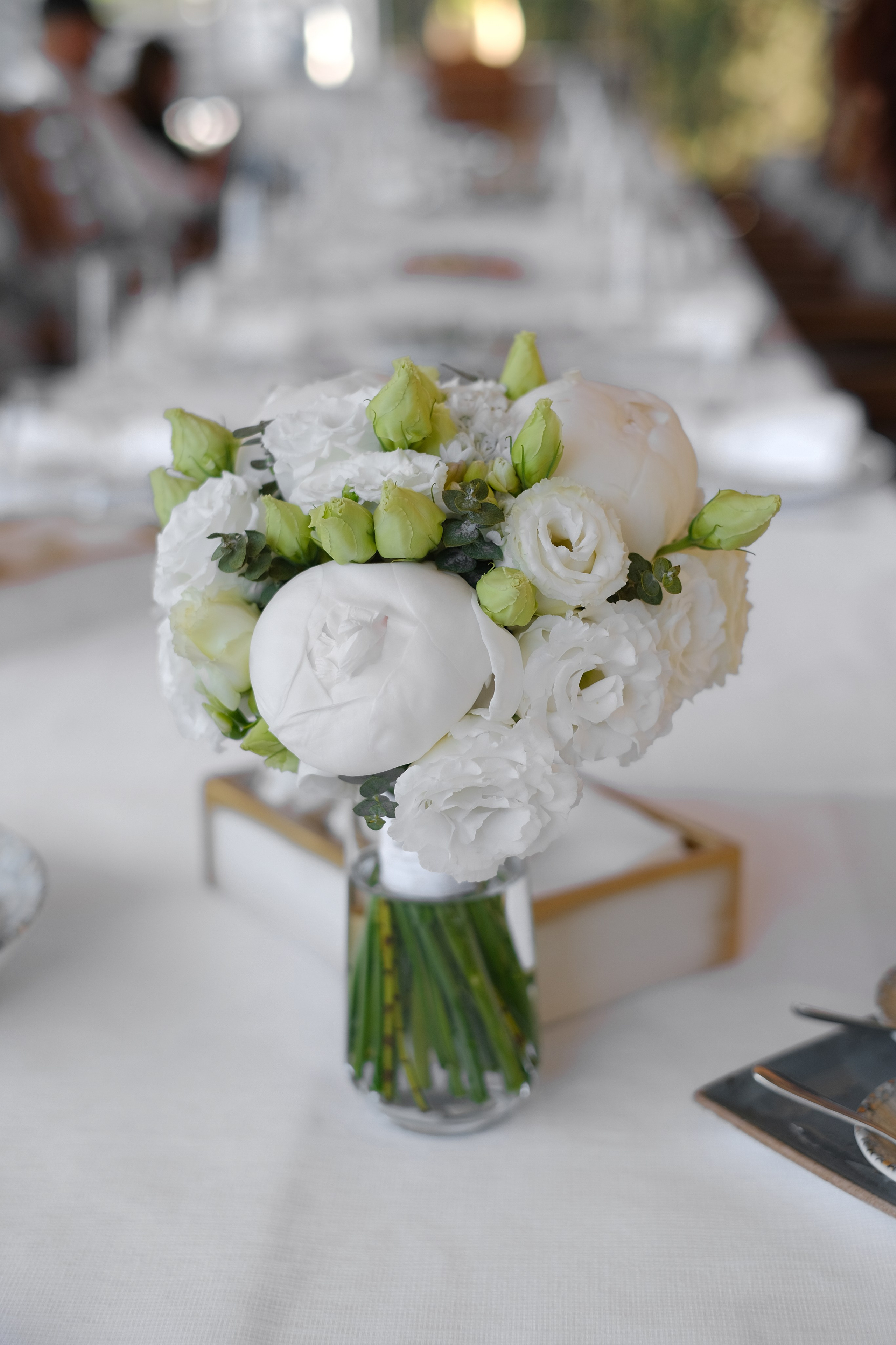 Свадебная фотосессия в Старая ялтинская дорога, фотолент. Профессиональная фотосъемка в Крыму. Натуральные эмоции и живые кадры. Забронируйте дату прямо сейчас!