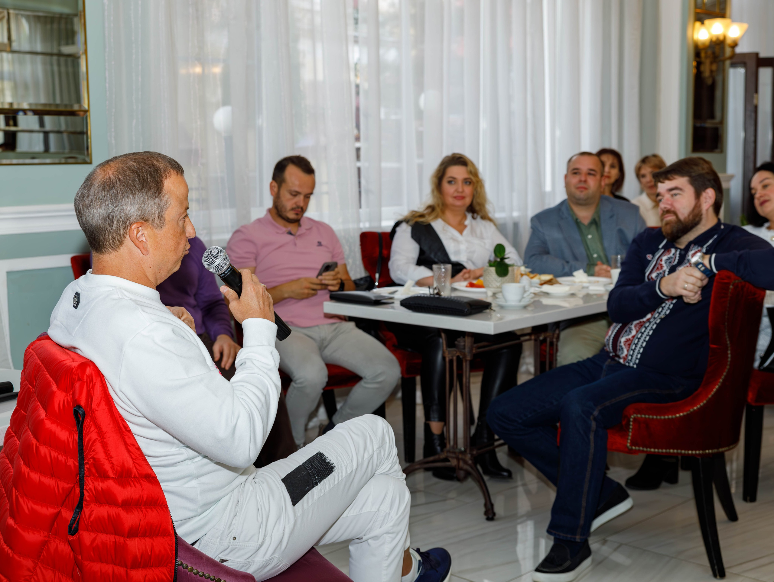 Бизнес завтрак клуб «Эквиум». Фотограф Булдакова Екатерина