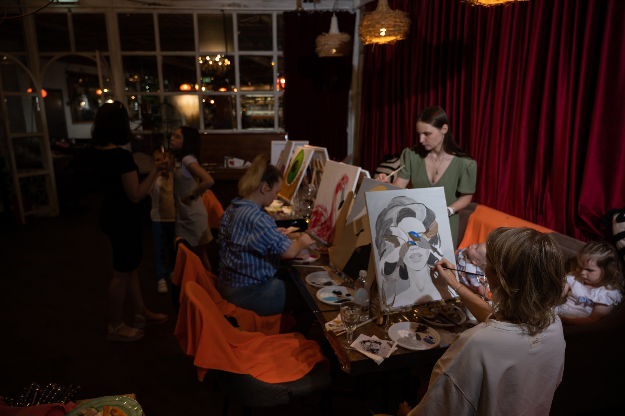 Творчество в ресторане Большая кухня. Свадебный и семейный фотограф из Санкт-Петербурга Климов Анатолий