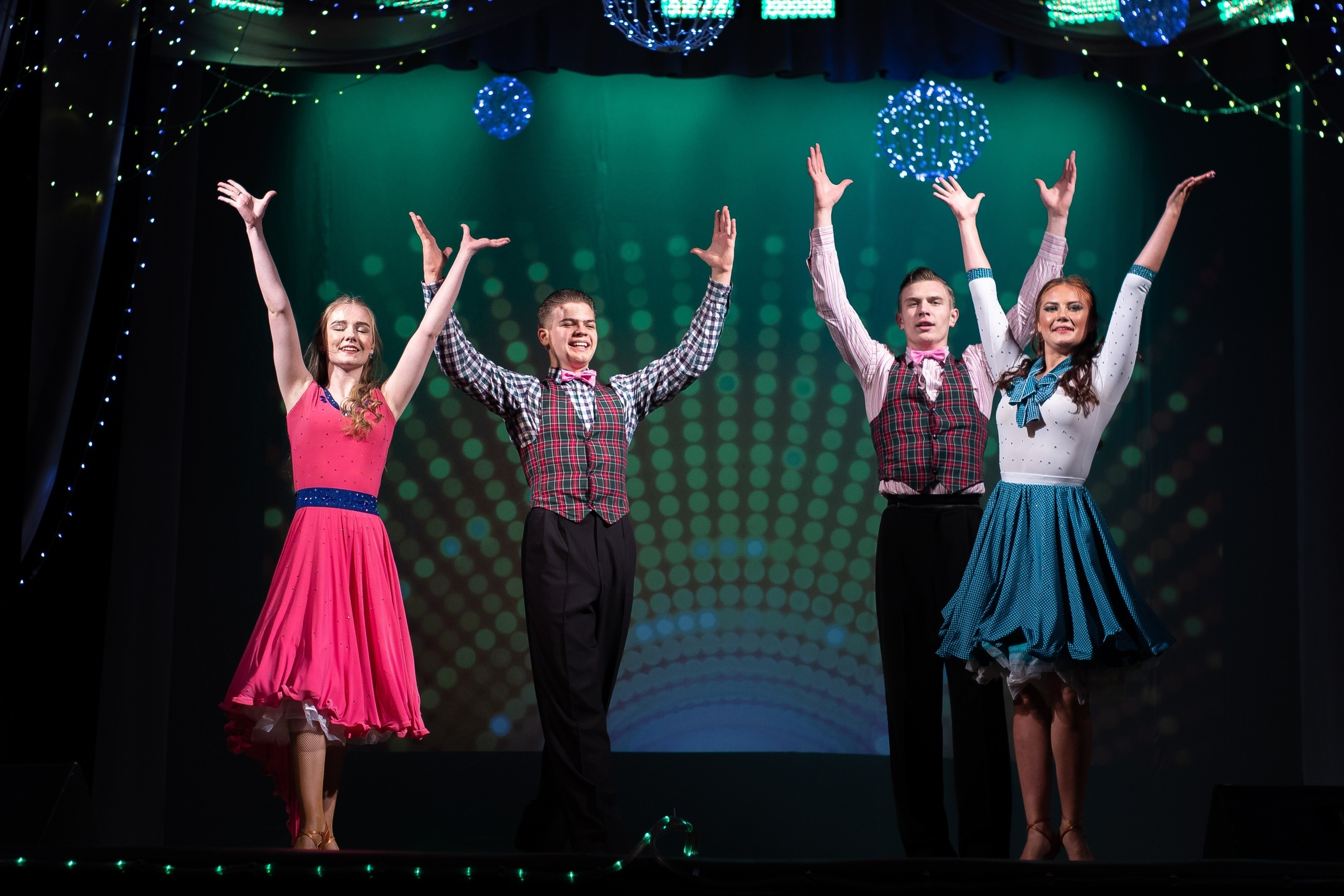 НОВОГОДНИЕ ВЕЧЕРА ДЛЯ ЖИТЕЛЕЙ ГОРОДА 2019. Дворец Культуры г. Заволжья