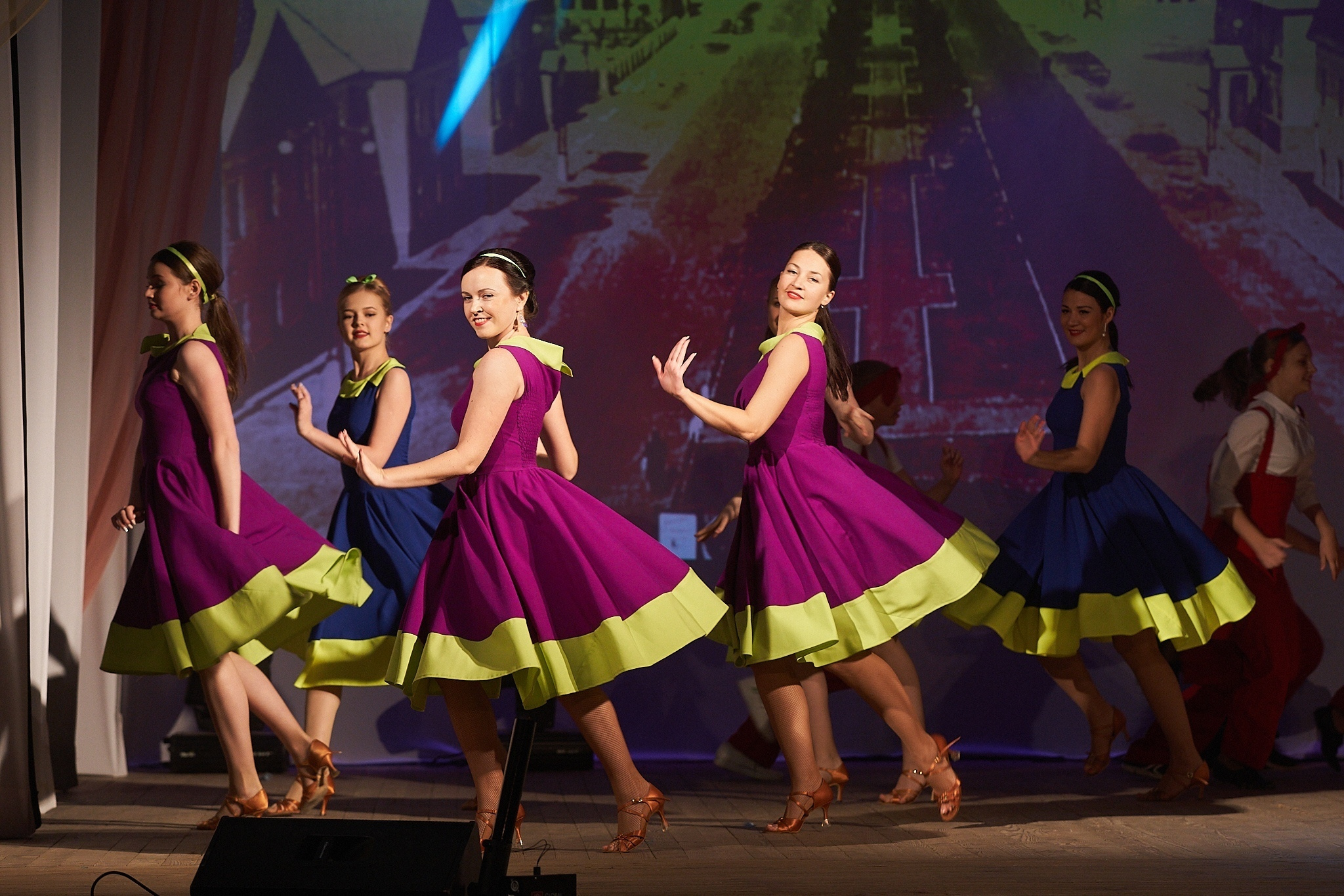 65 лет Дворцу культуры г. Заволжья. Дворец Культуры г. Заволжья