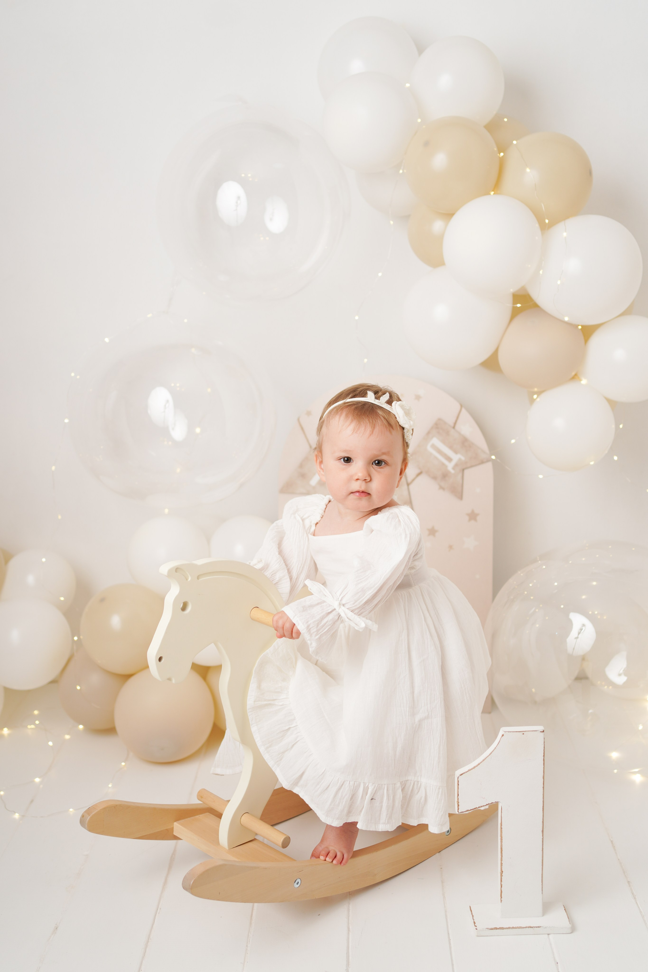 Детская фотосессия Первый год для девочек. Детский фотограф и фотограф новорожденных в Калининград Оксана Иваний