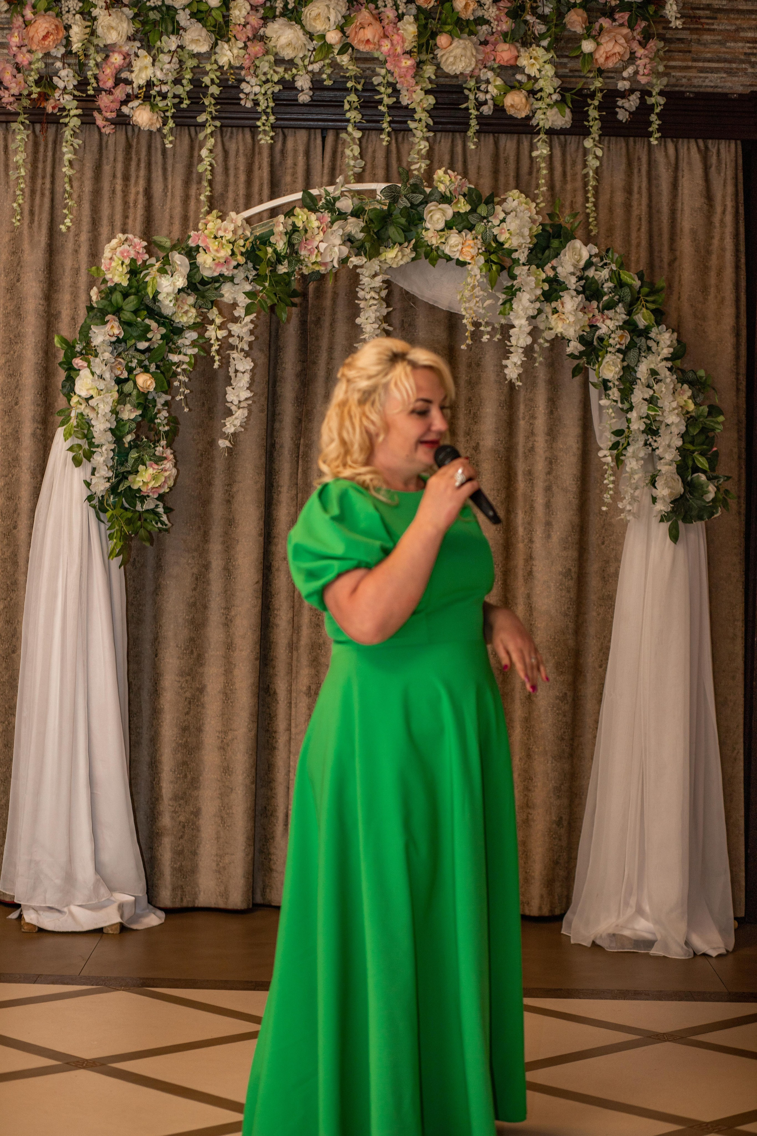 Репортаж торжества в ресторане. Семейный свадебный интерьерный фотограф Тверь Санкт- Марина Свистунова