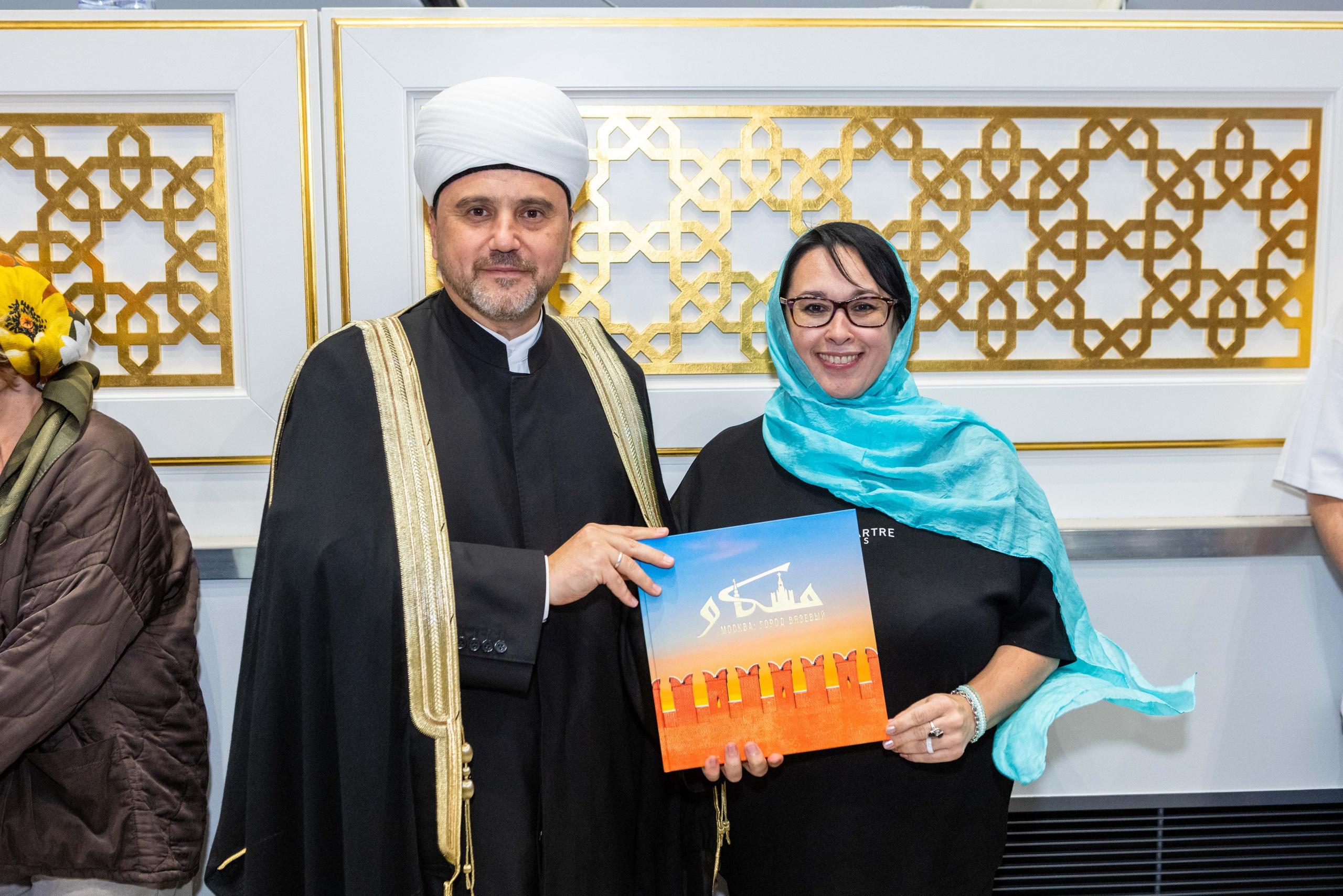 Репортаж с презентации книги — «Москва: город вязевый». Рекламный, предметный, репортажный, семейный фотограф и художник в Москве