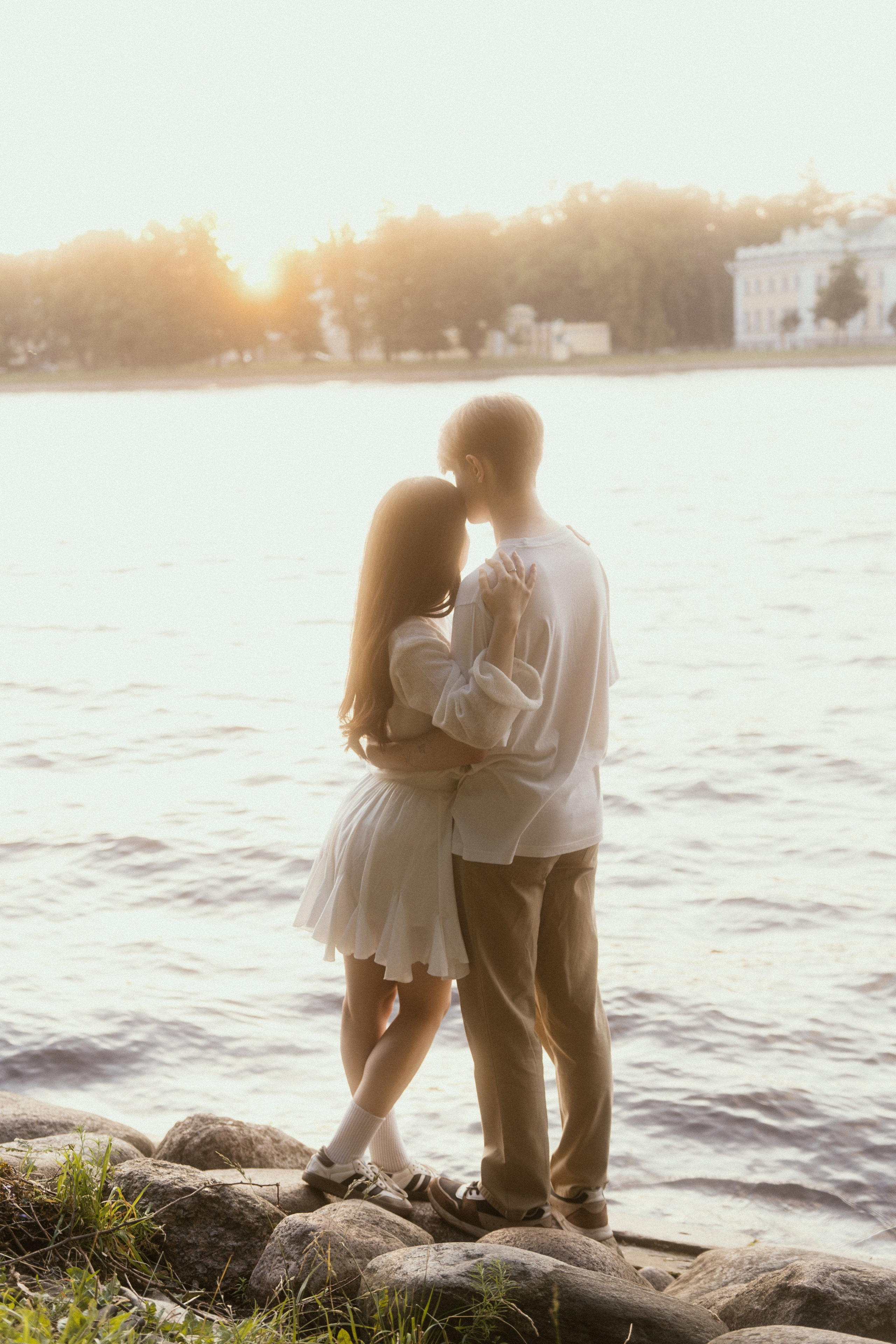 Фотосессия лавстори в Санкт-Петербурге. Лопухинский сад.