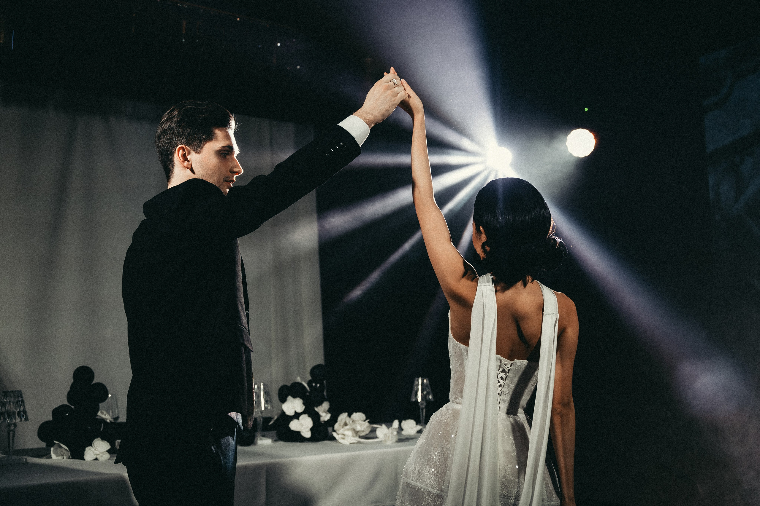 Свадебный фотограф Санкт-Петербург. Свадебная фотосессия. Федосова Елизавета - фотограф СПб. Свадьба в стиле маскарад.