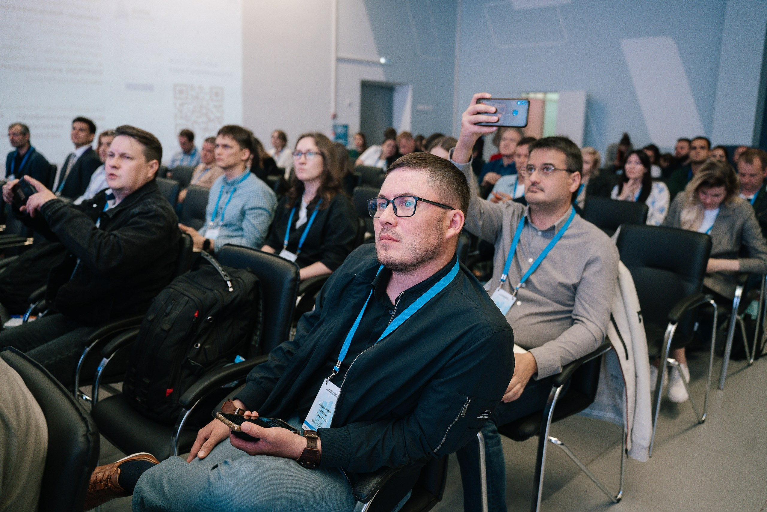 Репортажной фотосъемки на конференции на ВДНХ павильон Умный город