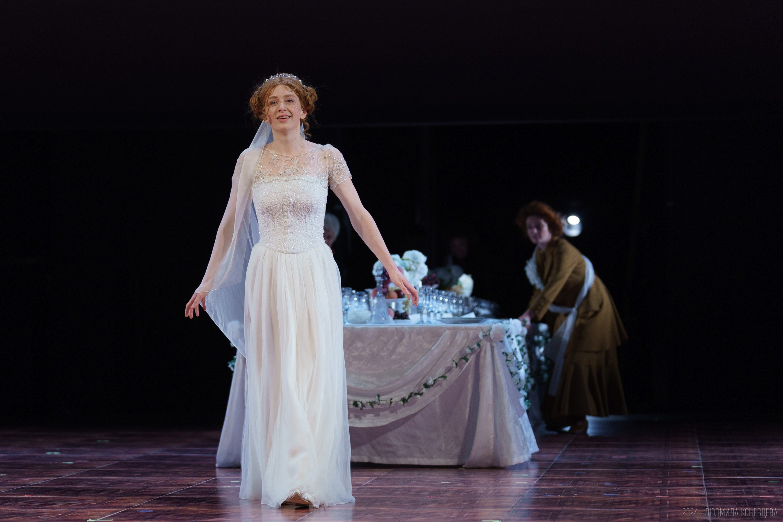 Мастерская Фоменко. «Совер­шенно Неве­ро­ят­ное Со­бы­тие». Постановка Евгений Каменькович. Театральная фотография